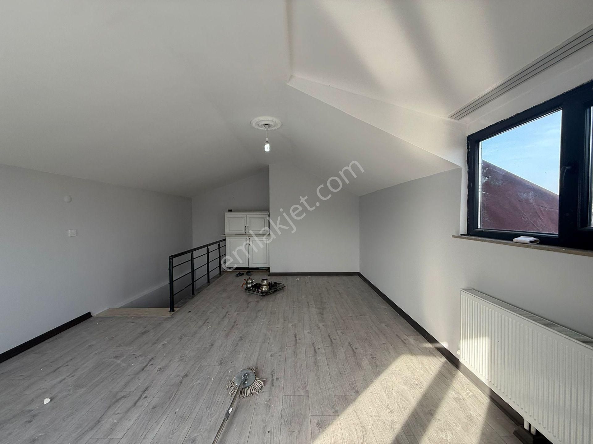Akyüz Gayrimenkul Den; Merkezı Konumda Iskanlı,satılık 4+1 Sıfır Dubleks - Görsel 6