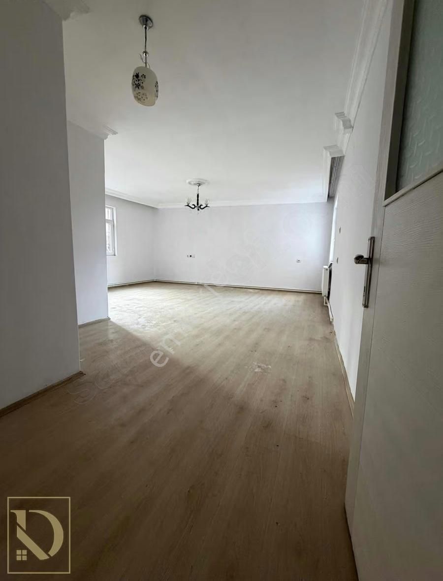 Meydanın Göbeğinde Kiralık 3+1 Daire - Görsel 6