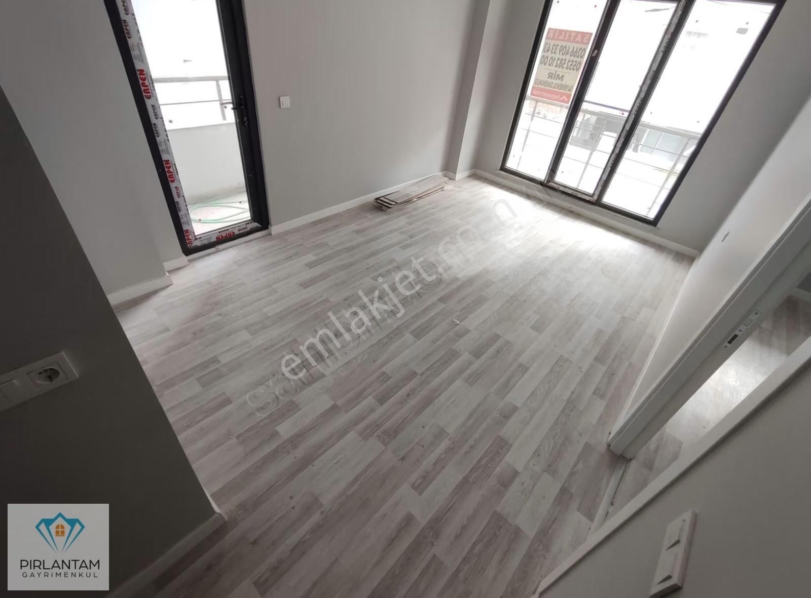 Pırlamtandan Gop Ta 2+0 Ayrı Mutfaklı Satılık Daire - Görsel 11