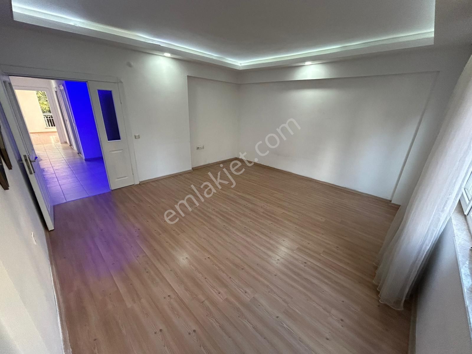 Kızıltoprakta Geniş 3+1 Aileye Kiralık Daire - Görsel 10