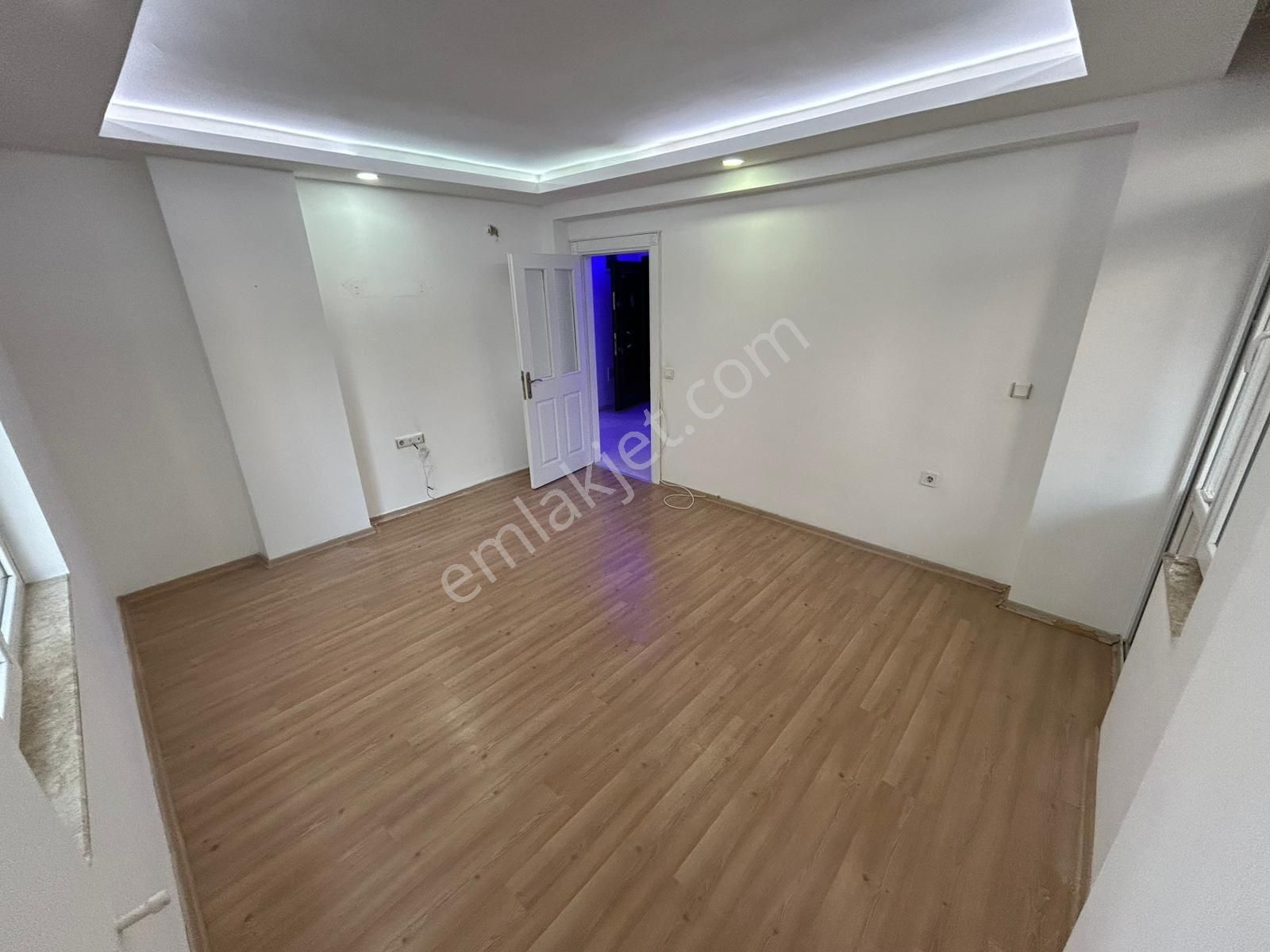 Kızıltoprakta Geniş 3+1 Aileye Kiralık Daire - Görsel 16