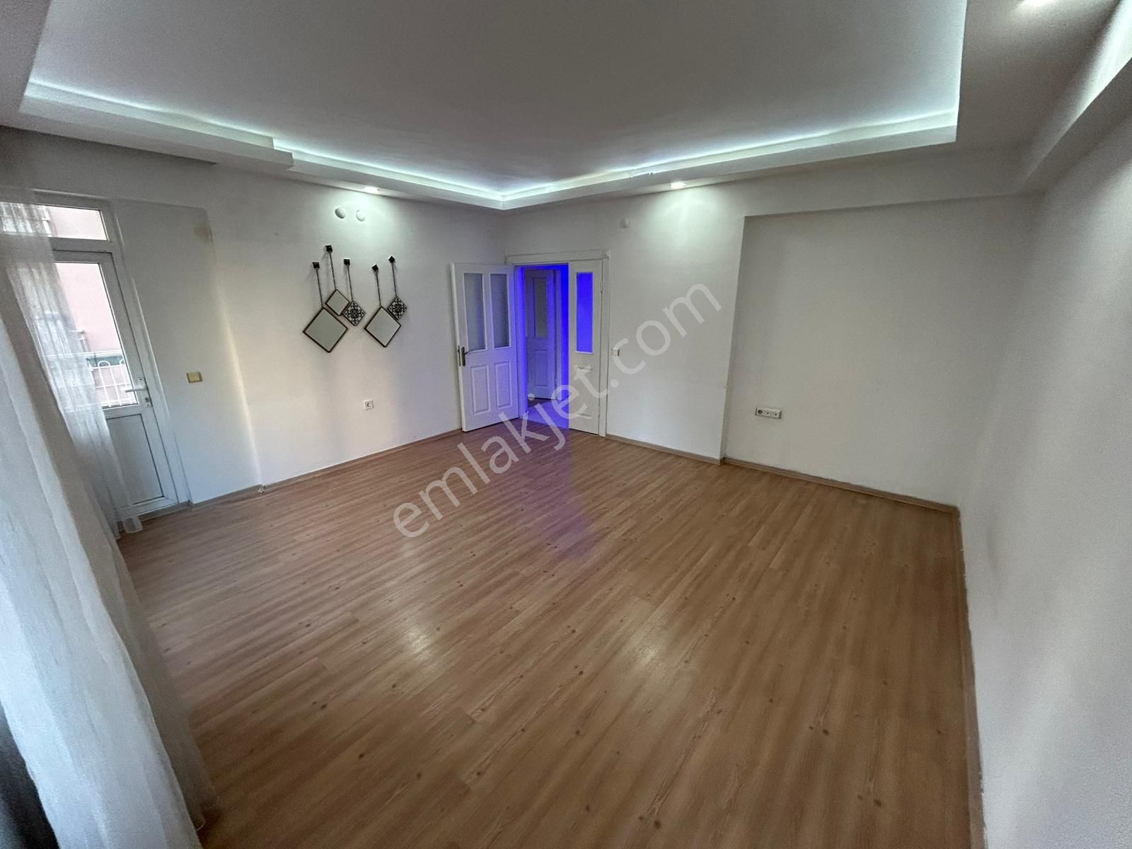 Kızıltoprakta Geniş 3+1 Aileye Kiralık Daire - Görsel 3