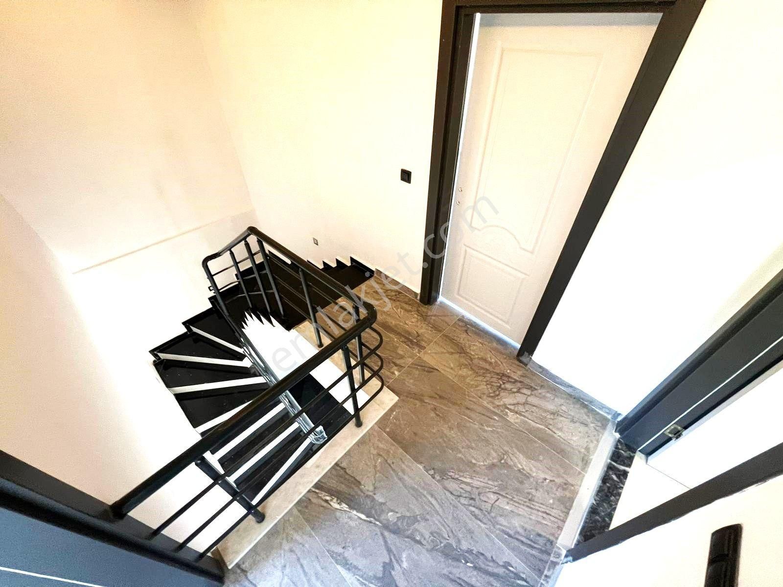 Burhaniye İskele'de Aygül'den Sıfır Deniz Manzaralı Kaçmaz Fırsat Ebeveyn Banyolu 4+1 Satılık Villa - Görsel 28