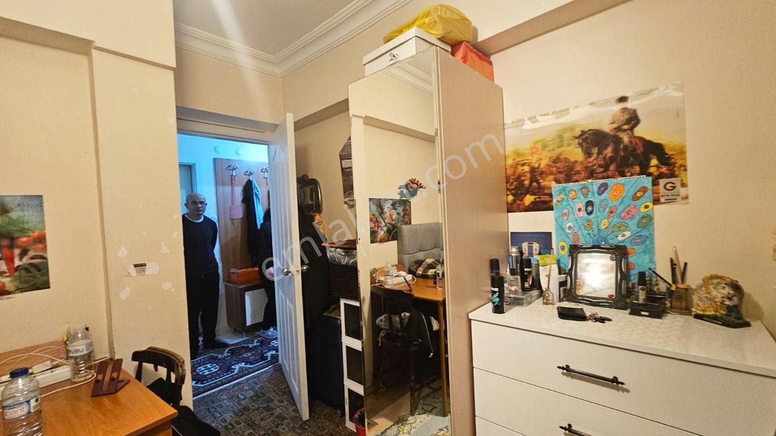 Valentia'dan Natoyolu Cadde Yakını Ara Kat Konumunda 3+1 Daire - Görsel 16