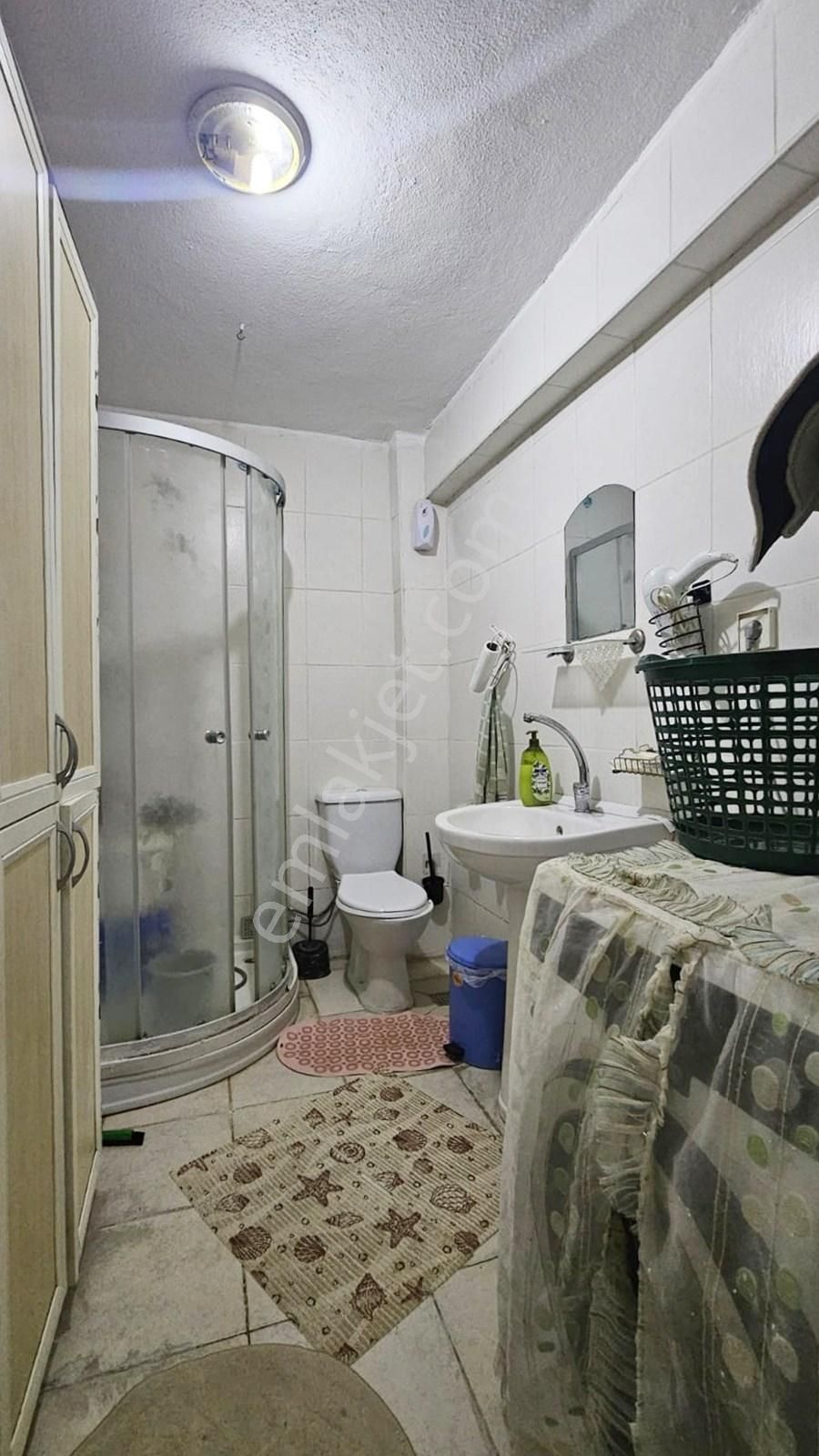 Valentia'dan Natoyolu Cadde Yakını Ara Kat Konumunda 3+1 Daire - Görsel 14