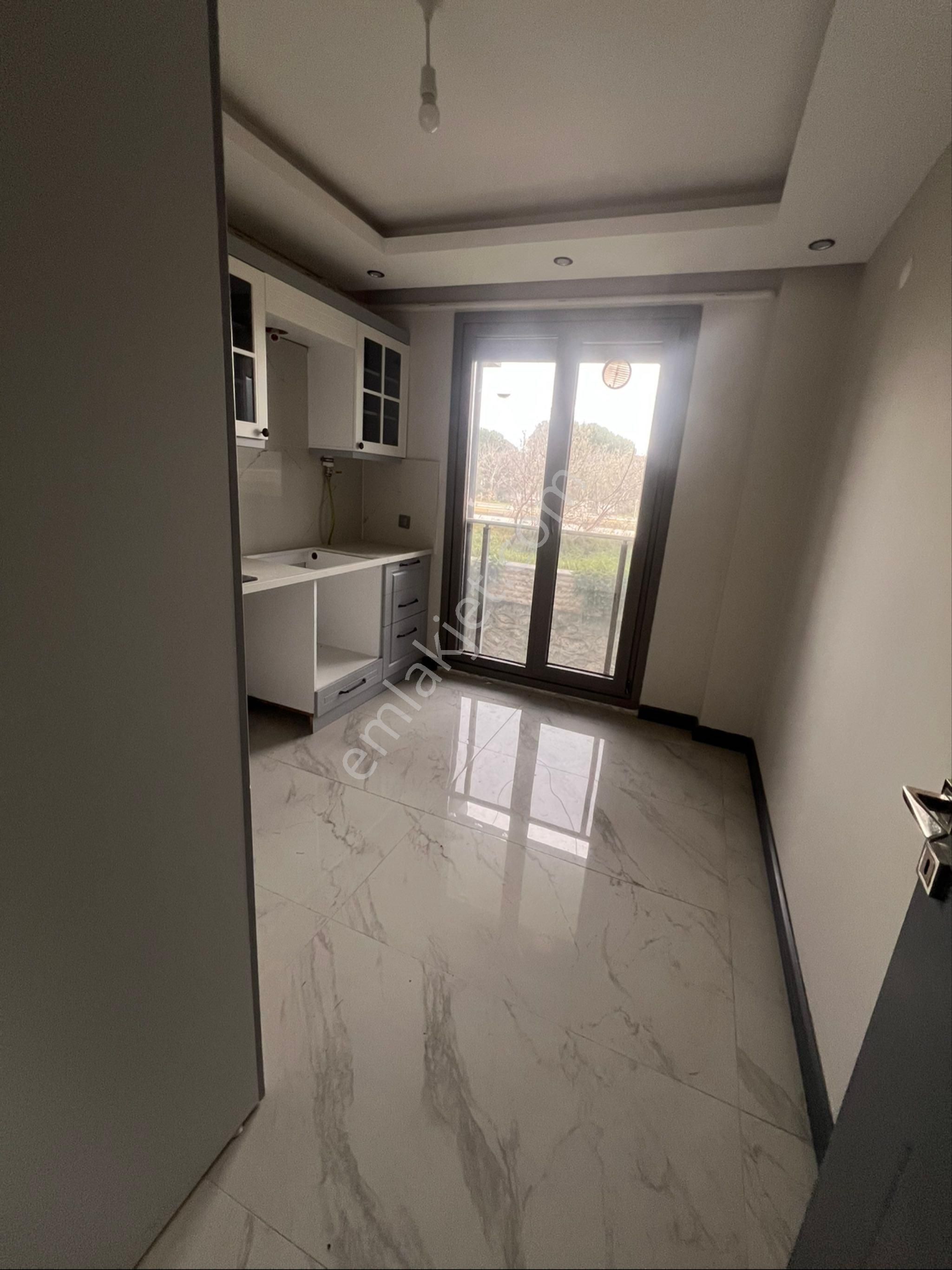 🔵 İskelede Denize 70 M Müstakil Bahçeli 3+1 - Görsel 19