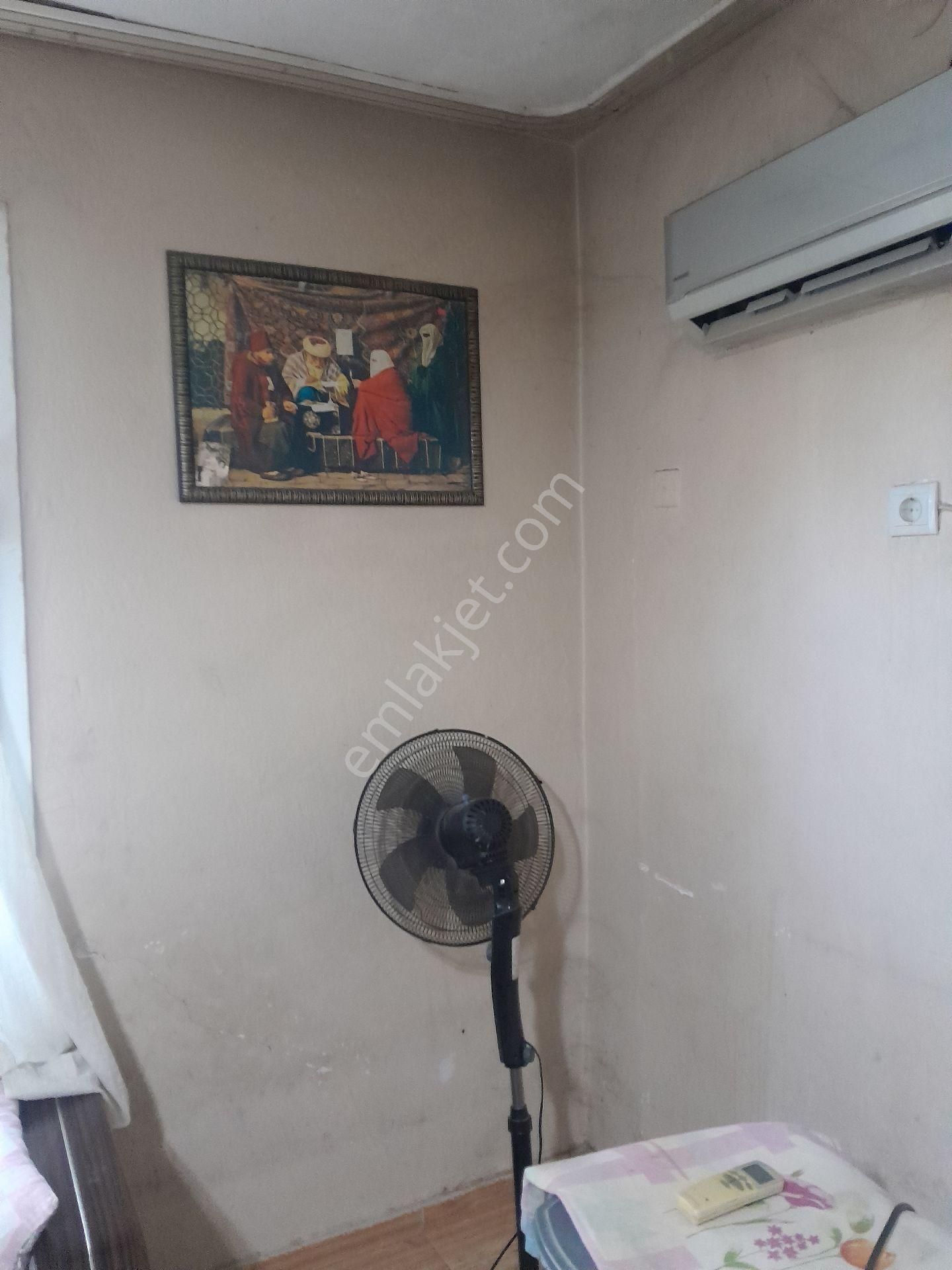 Kucukdikili Sogutlu De Satılık Mustakıl Ev - Görsel 3