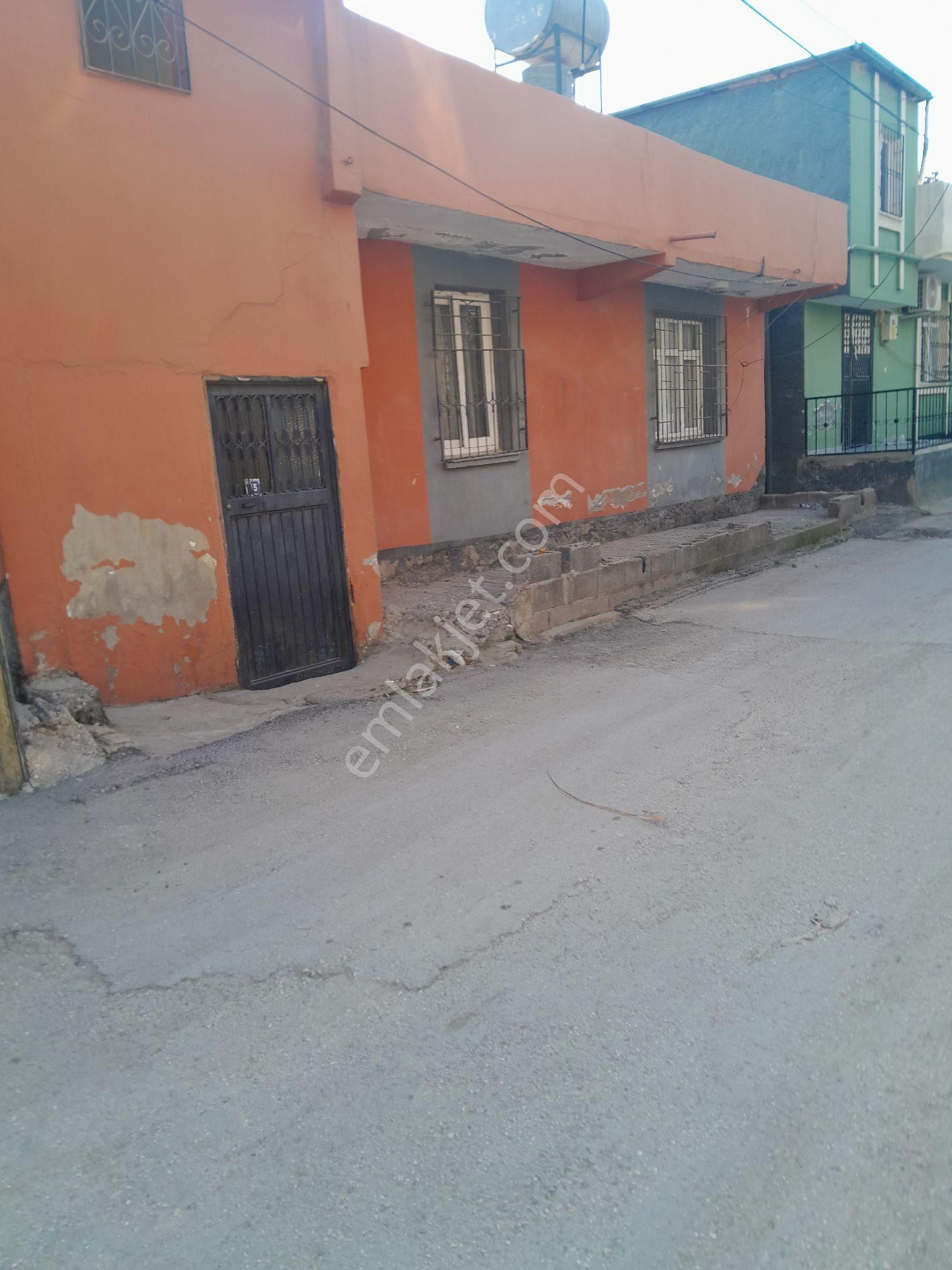 Kucukdikili Sogutlu De Satılık Mustakıl Ev - Görsel 2