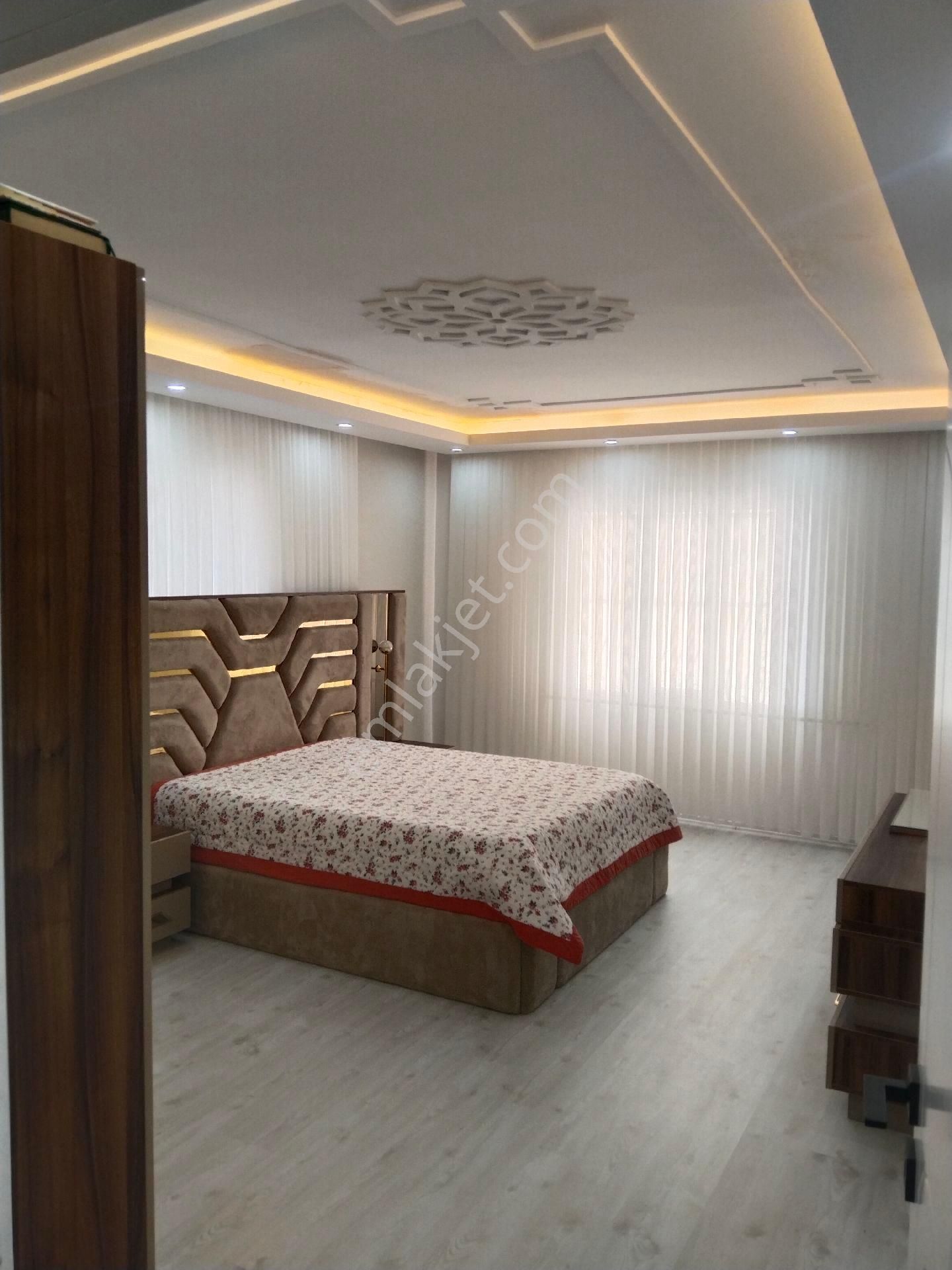 60ncı Yıl Mahallesinde Satılık Kattan Bölme Daire - Görsel 9