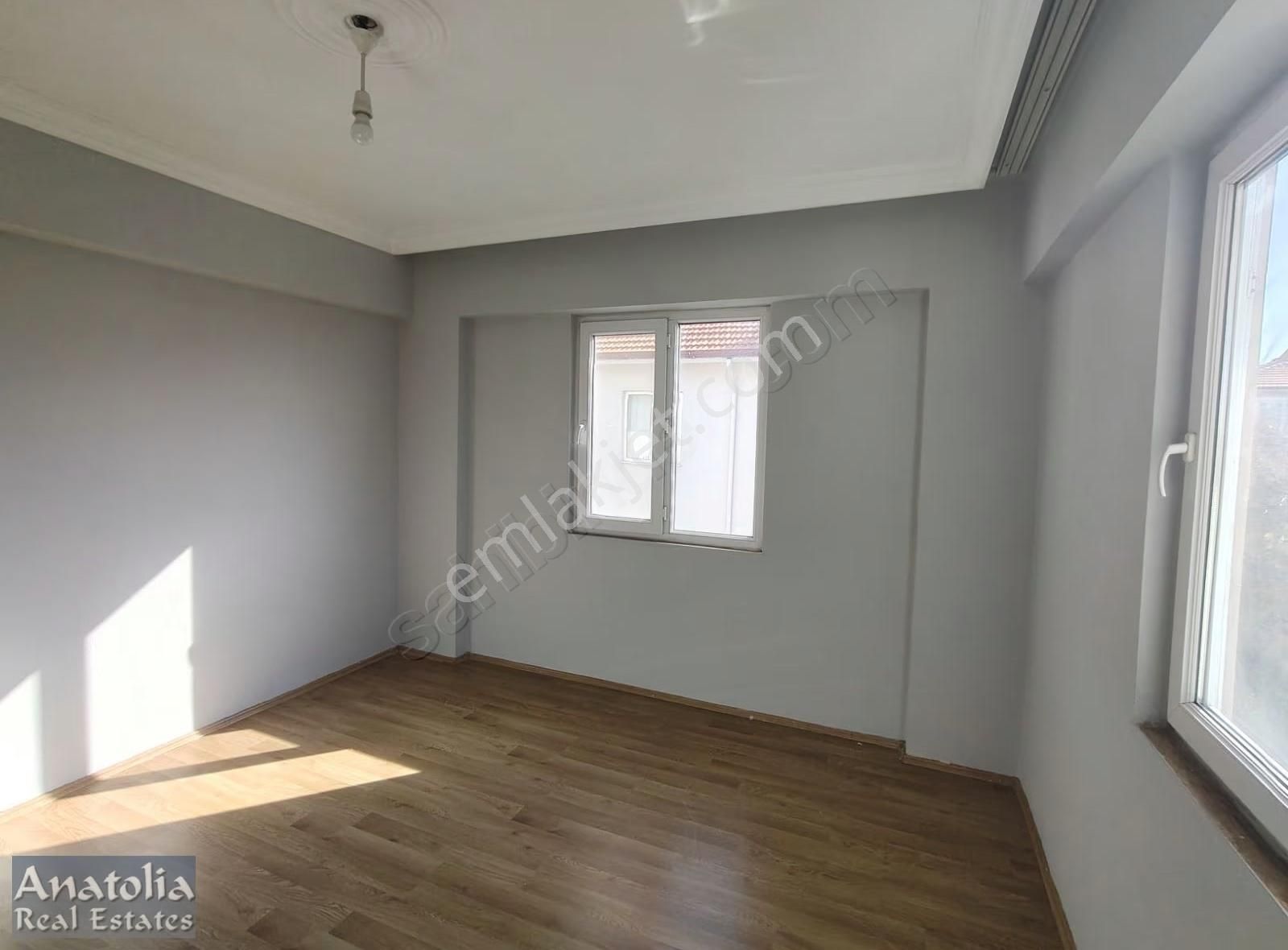 Merkezde Kiralık 3+1 Geniş Daire - Görsel 3