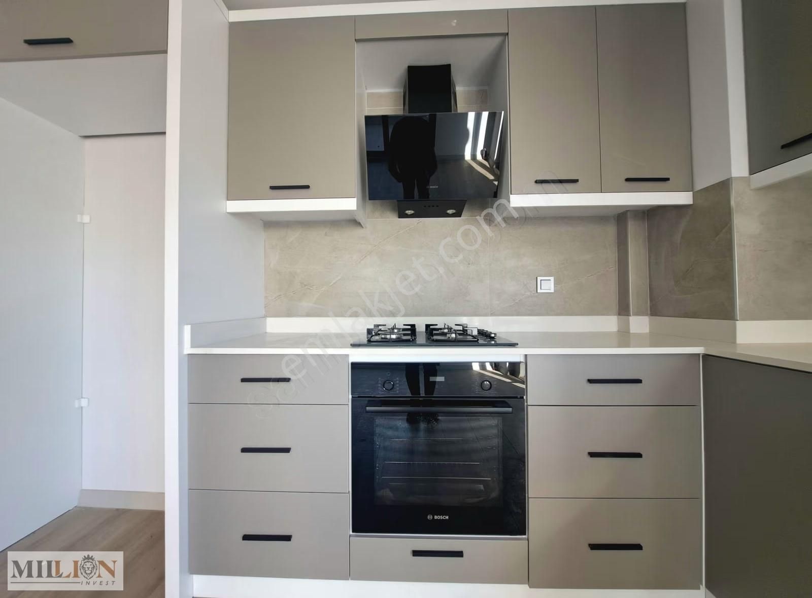 Kardeş Kentler Bulvar Üzeri Havuzlu Site İçerisi Sıfır 1+1 Daire - Görsel 2