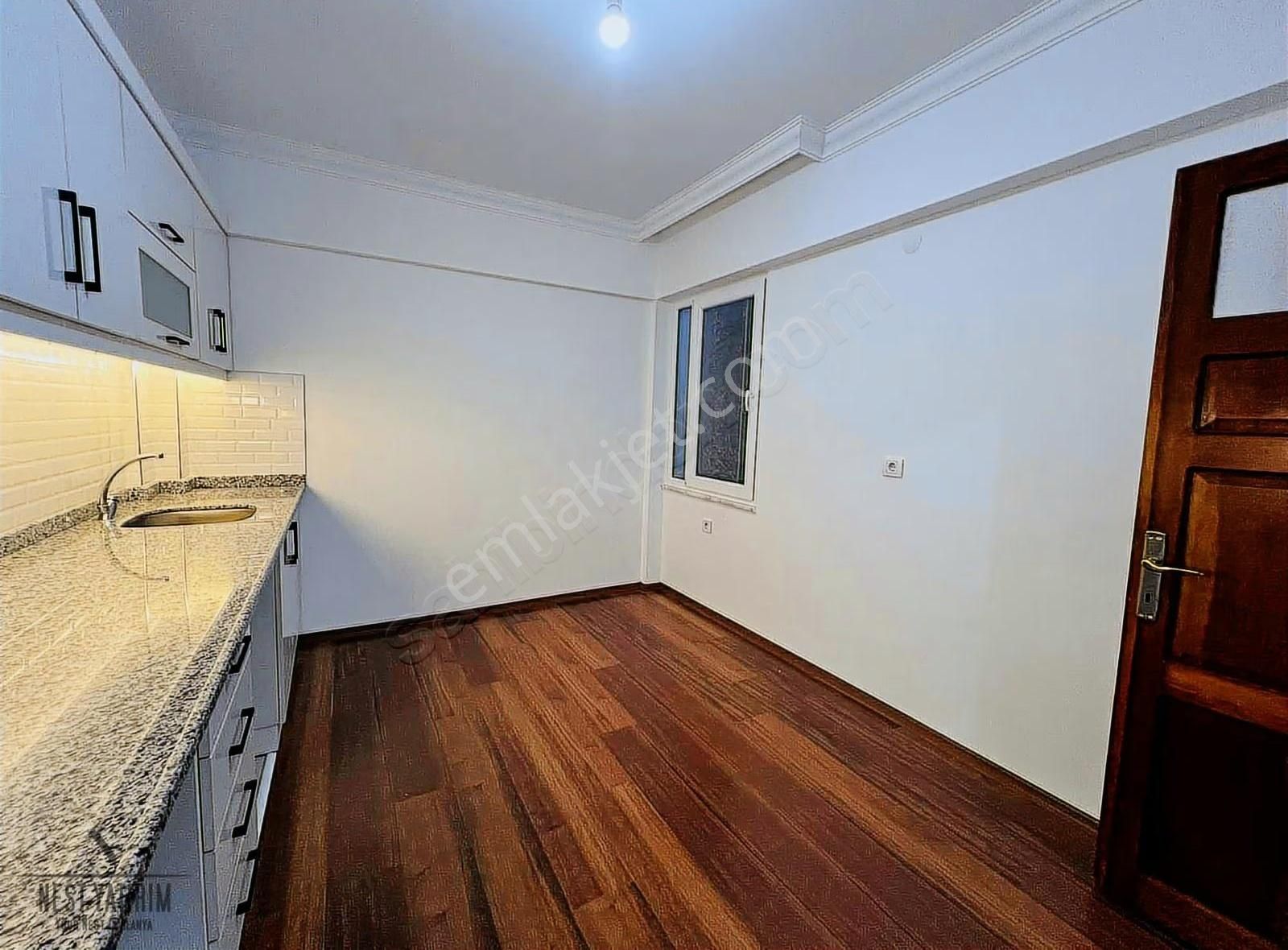Damlataşta Satılık 3+1 Daire Denize 250 Mt - Görsel 20