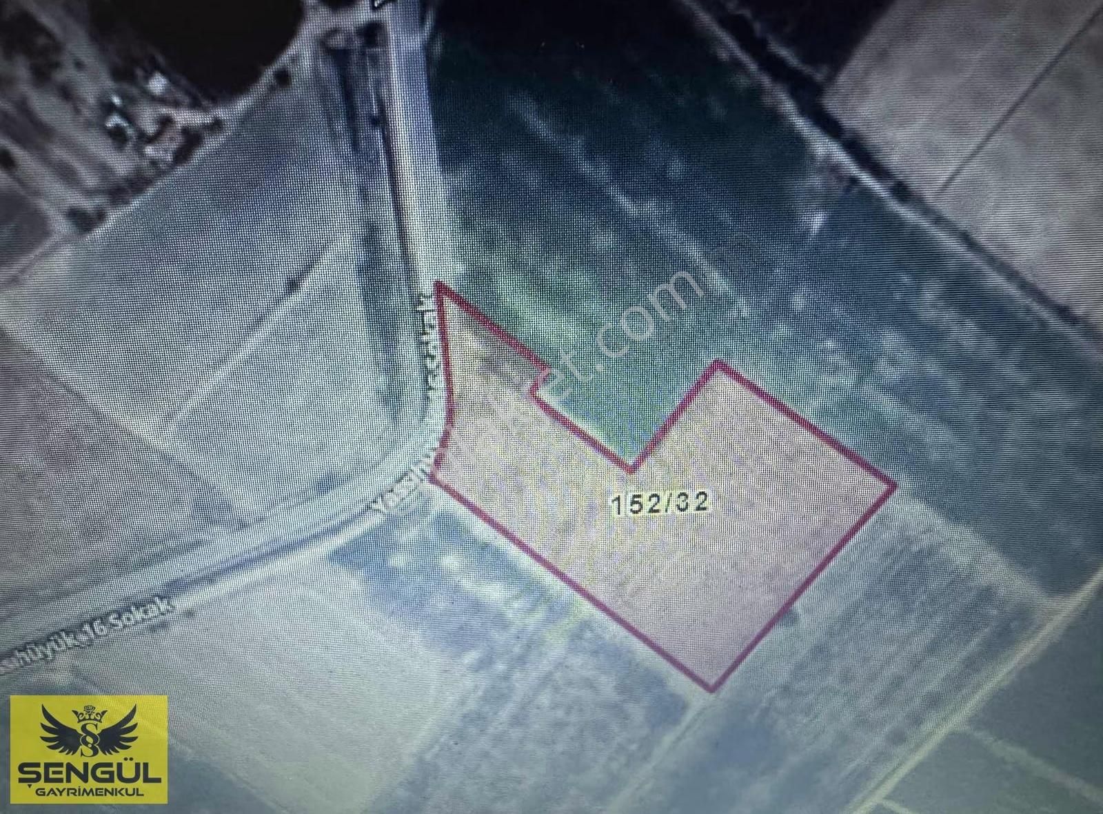 Şengül Gayrimenkul'den Çivrilde 11,600m2 Satılık Yola Sıfırtarla