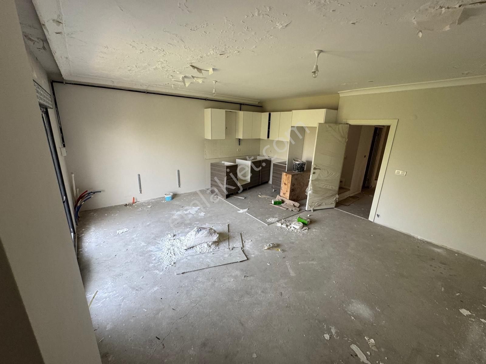 Maltepe Yalı Mahallesinde Deniz Manzaralı Satılık Dubleks Daire - Görsel 4