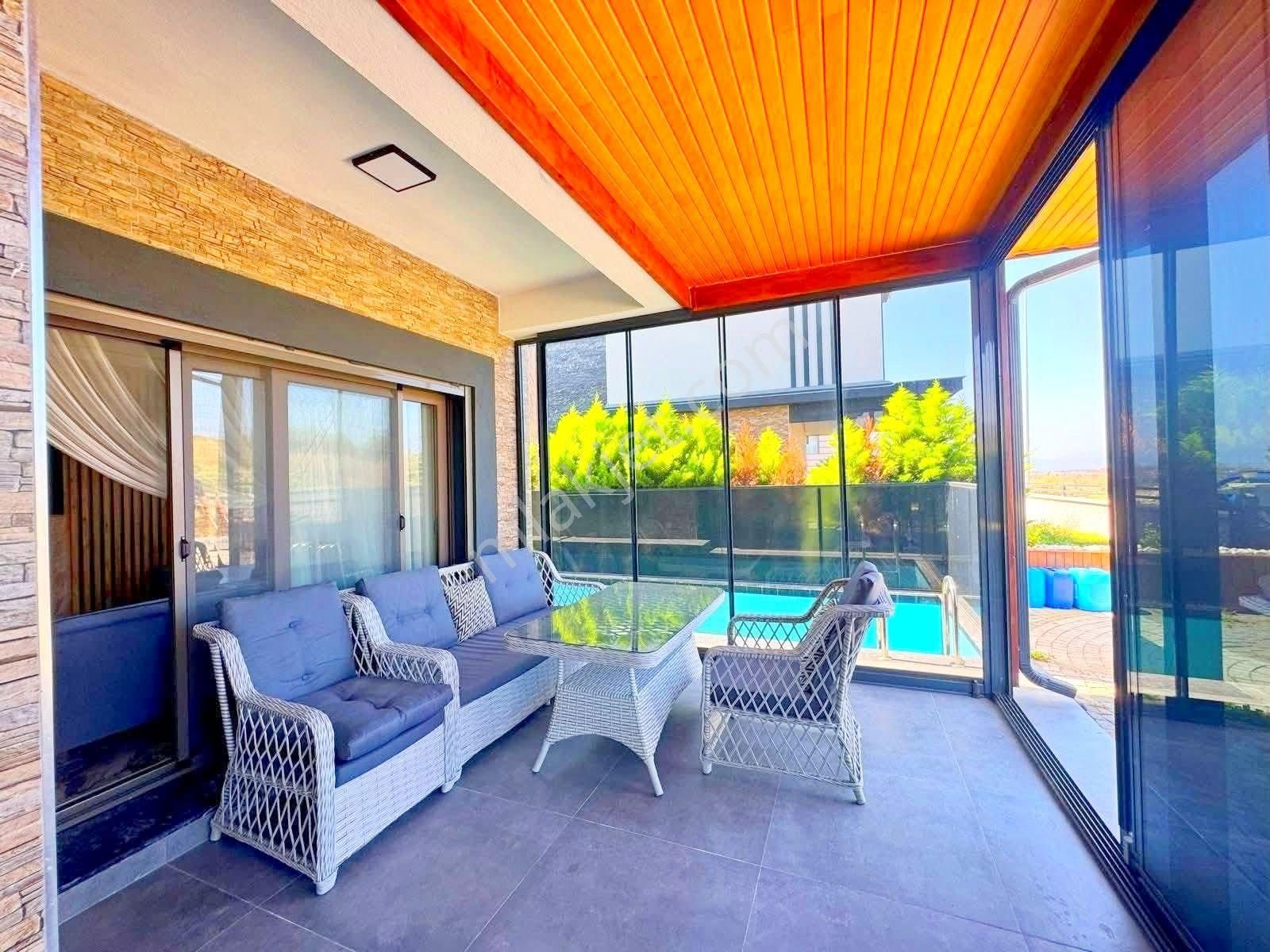 Özel Havuz 350m2 Arsa Tek Müstakil - Görsel 5