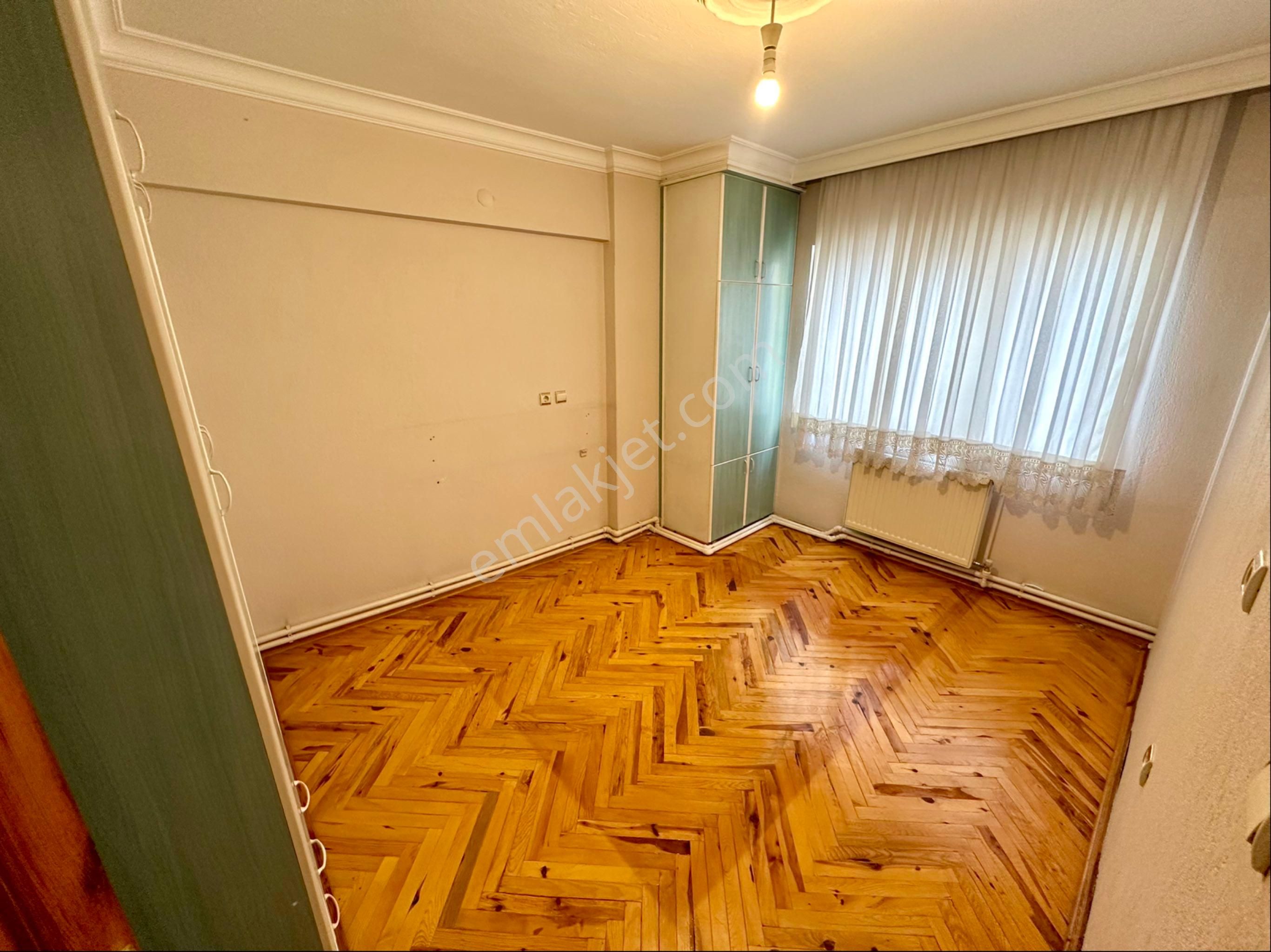 Kiremitçi Salı Pazarı Yakını 3+1 145 M2 Arakat Ön Cephe Daire - Görsel 8