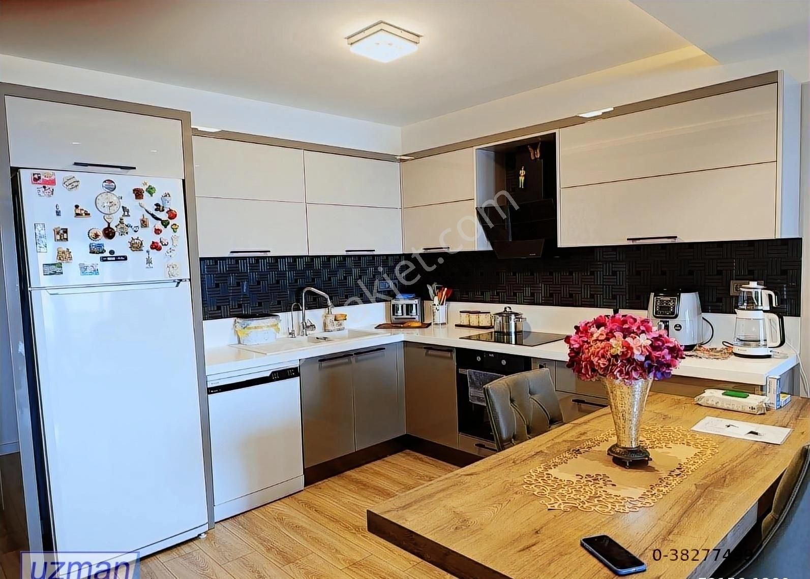 Panaromik Manzaralı 3+1 Satılık Residance Daire - Görsel 5