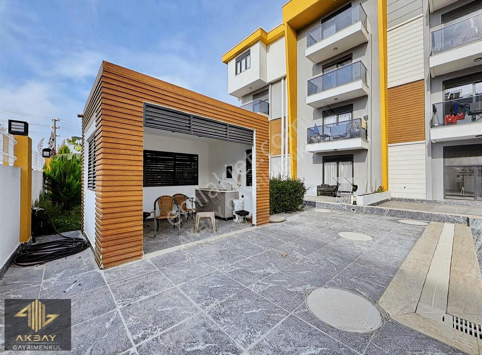 İskanlı Abonelik Hazır K.otopark Havuzlu Bahçeli Eşyalı 1+1 - Görsel 2