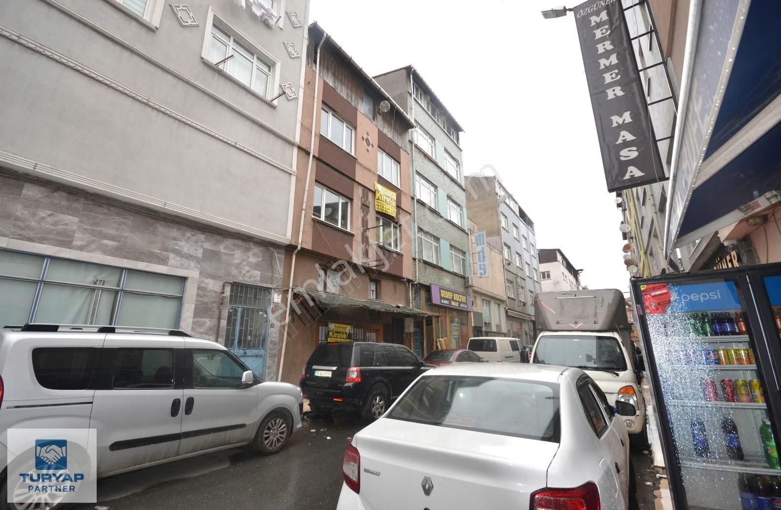 Eyüpsultan Defterdar Mahallesinde Kiralık 120 M2 Dükkan