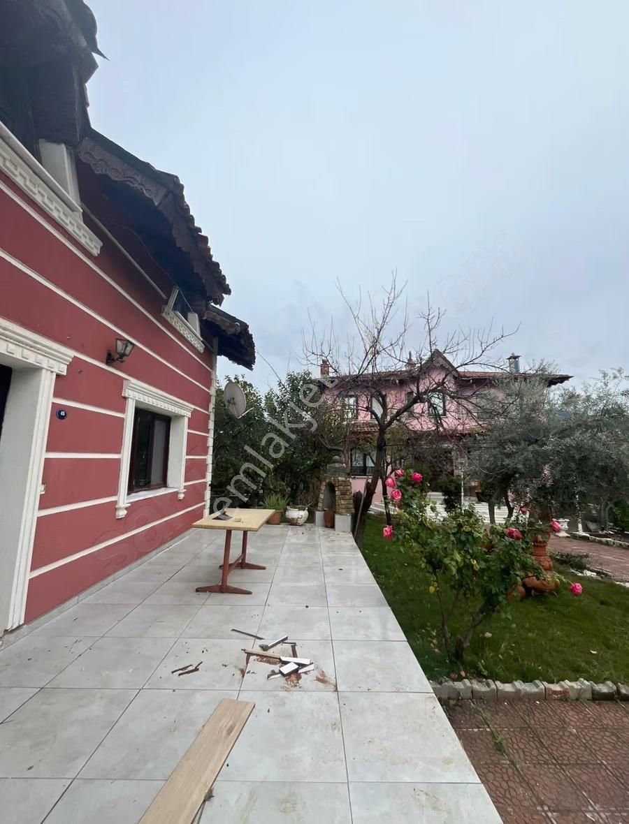 Rass Yapı'dan Kemalpaşa Çiniliköy'de 3+1 Kiralık Villa - Görsel 13