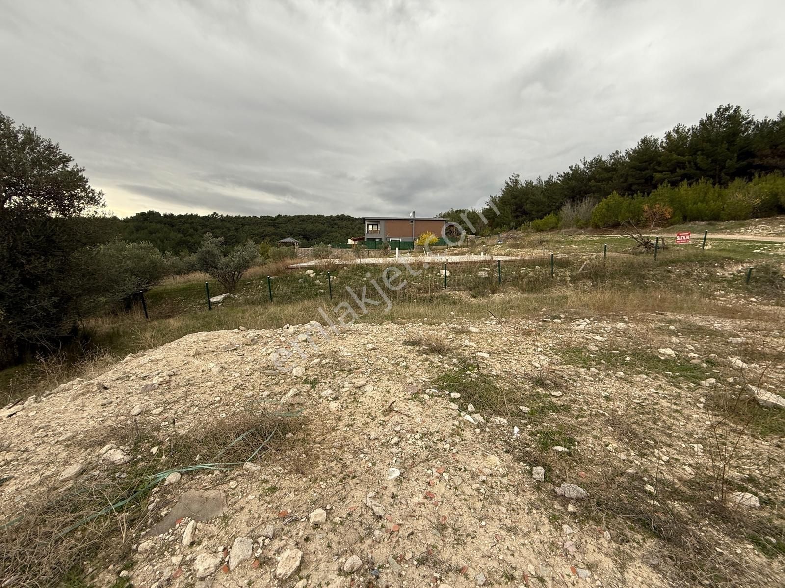 Bornova Yakaköyde Satılık Geniş Harika Konumlu Arsa - Görsel 10