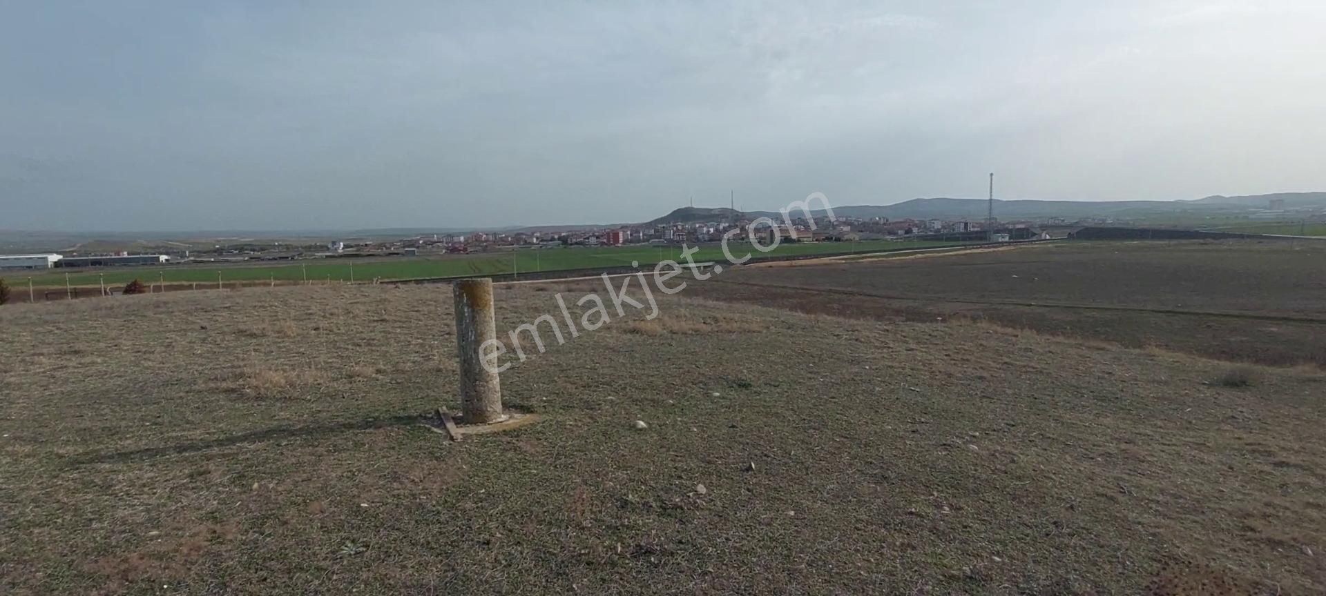 Hakim Konum 0,35 Oturum 3 Kat İmarlı Düz Manzaralı Arsa - Görsel 6