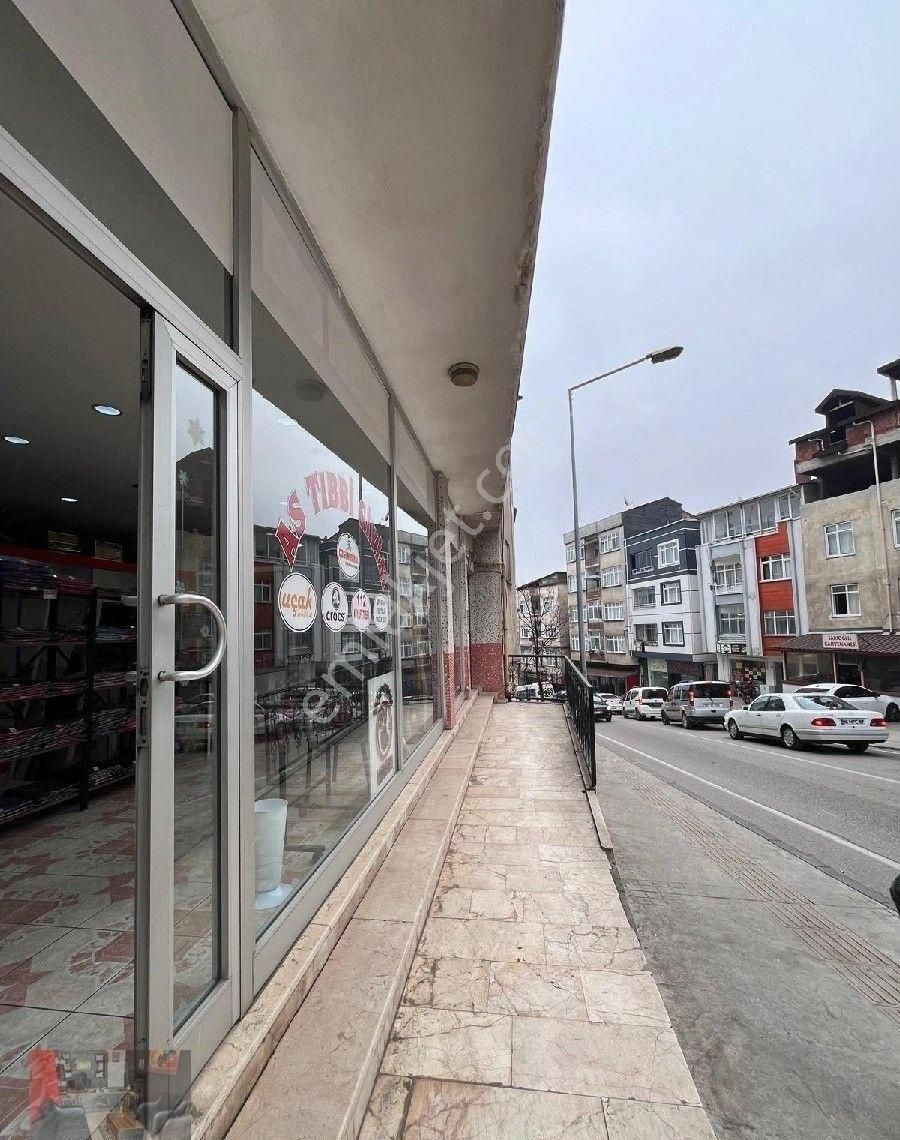 Karamanoğlu Emlak'tan Devren Kiralık Tıbbi Giyim Mağazası - Görsel 26