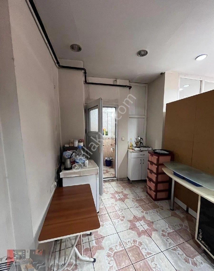 Karamanoğlu Emlak'tan Devren Kiralık Tıbbi Giyim Mağazası - Görsel 33