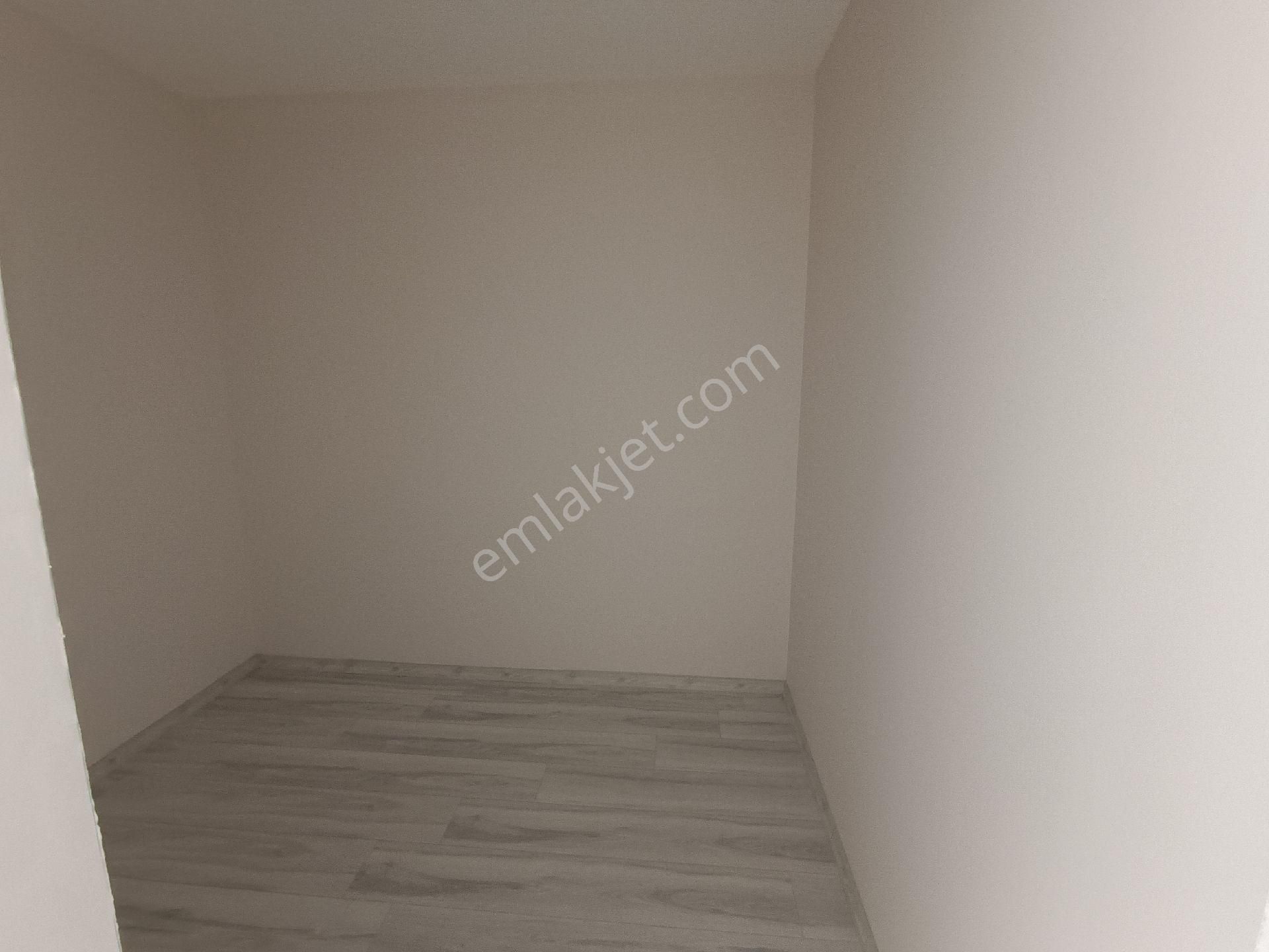 Kuşadası Merkezde Satılık Arakat 3+1 Daire - Görsel 15