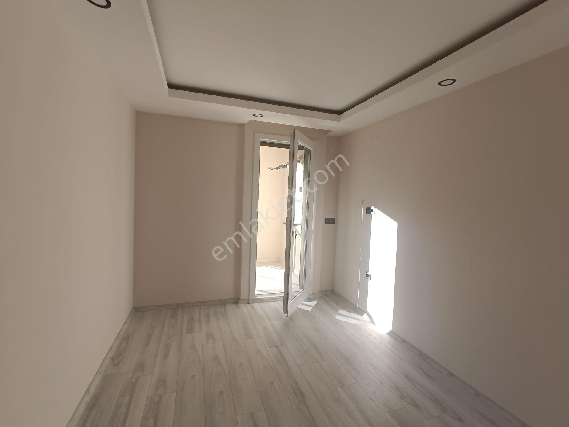 Kuşadası Merkezde Satılık Arakat 3+1 Daire - Görsel 10