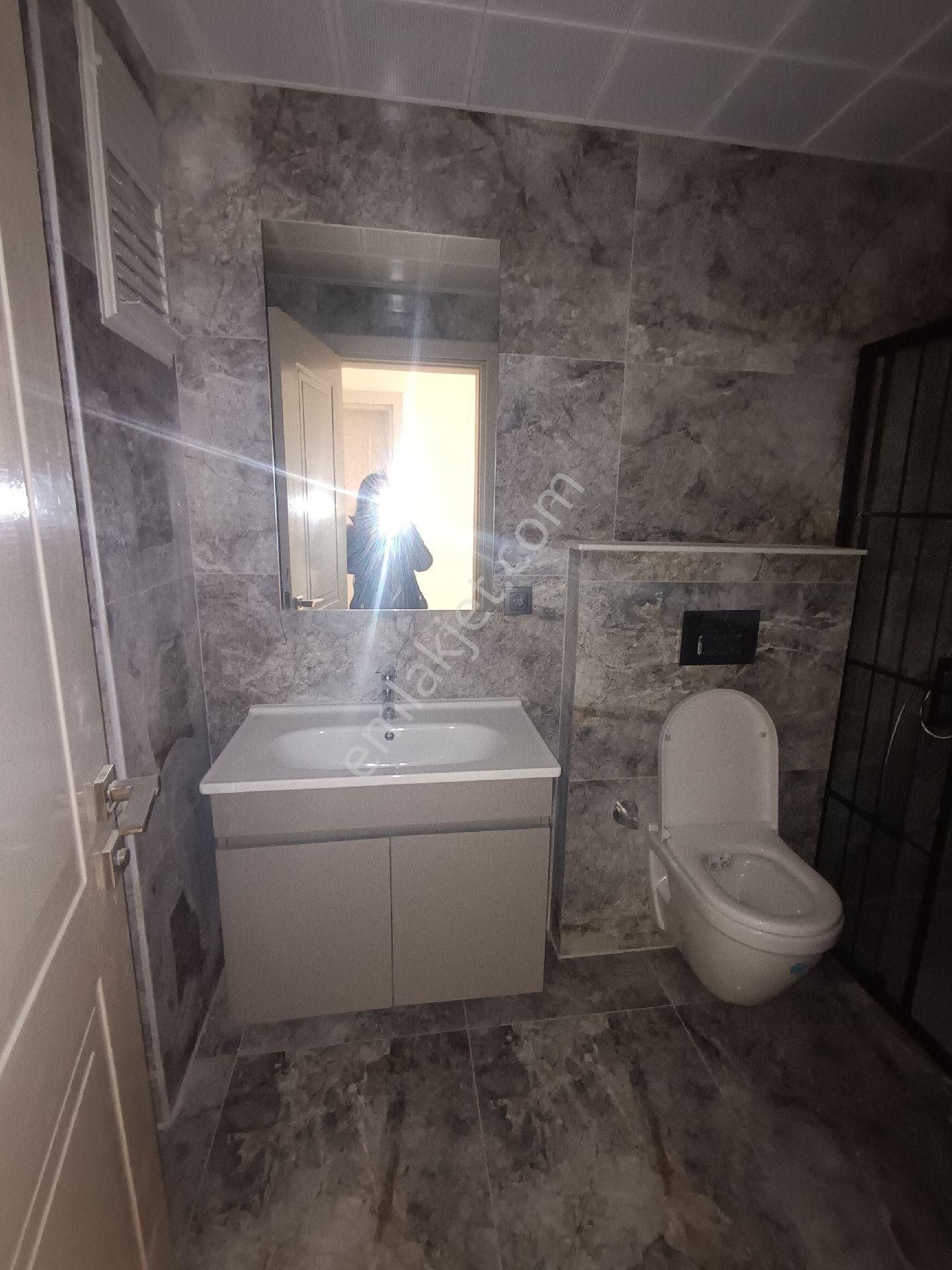 Kuşadası Merkezde Satılık Arakat 3+1 Daire - Görsel 26