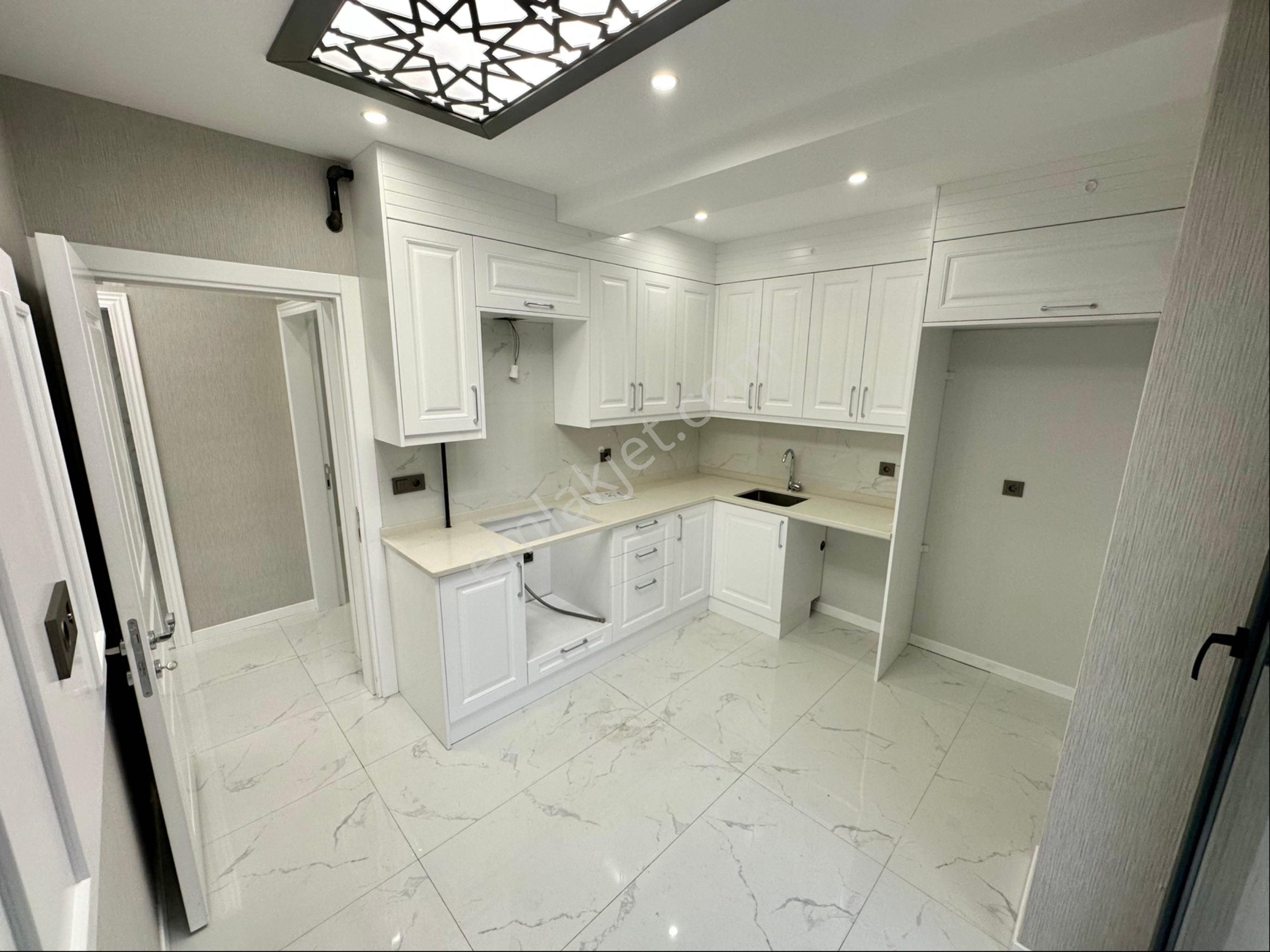 Akkonak Parkı Yakını Sıfır 2+1 Asansörlü Lüx Satılık Daireler