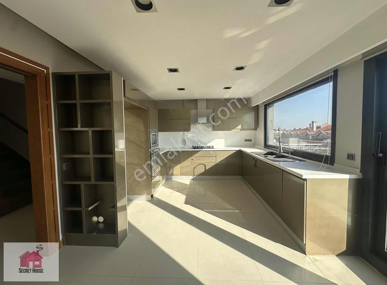 Secret House'dan 500m2 Emsalsiz 5+2 Denız Manzaralı Dublex - Görsel 10