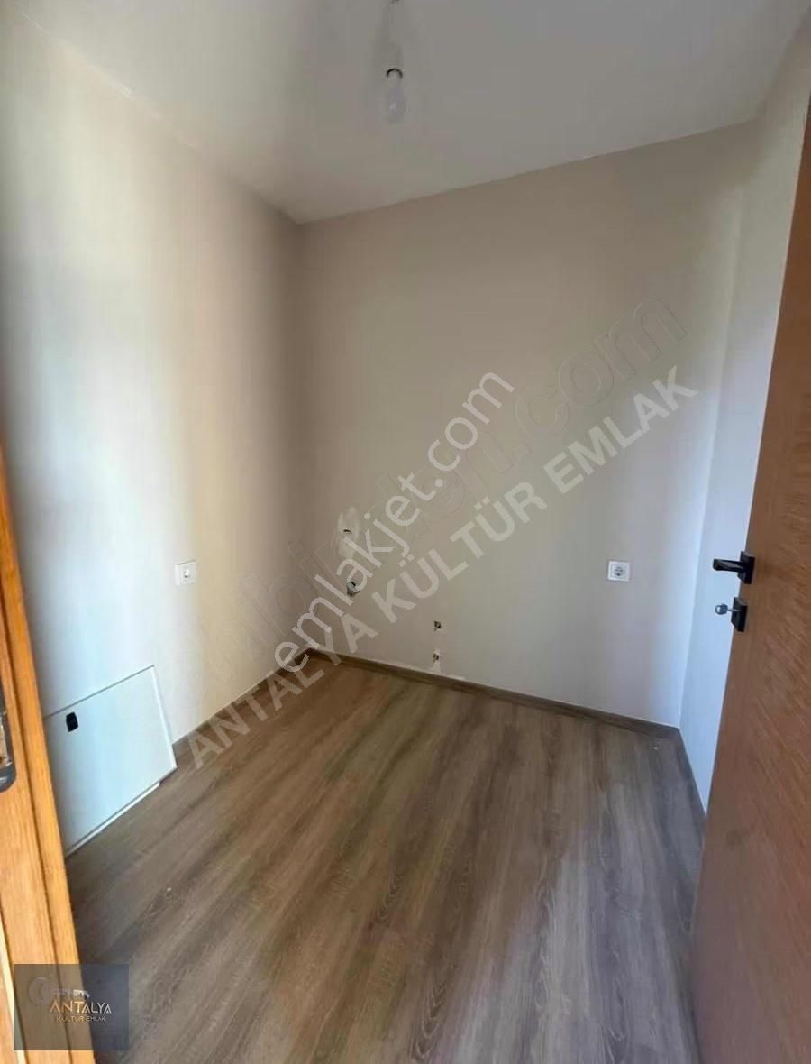 Döşemealtı Tüvtürk Arkası 7+1 Müstakil Havuzlu Villamız - Görsel 15