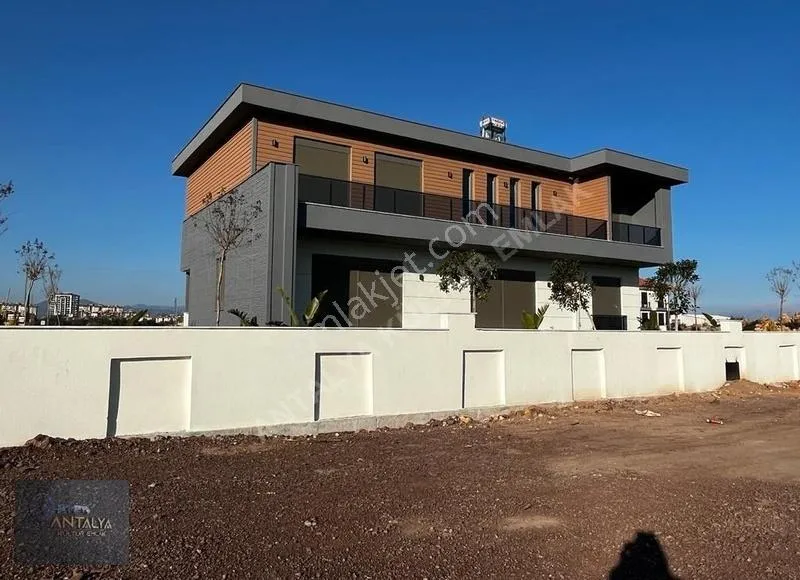 Döşemealtı Şehir Hastahanesi Yakını 4+1 Ultra Lüx Kiralık Villa. - Görsel 27