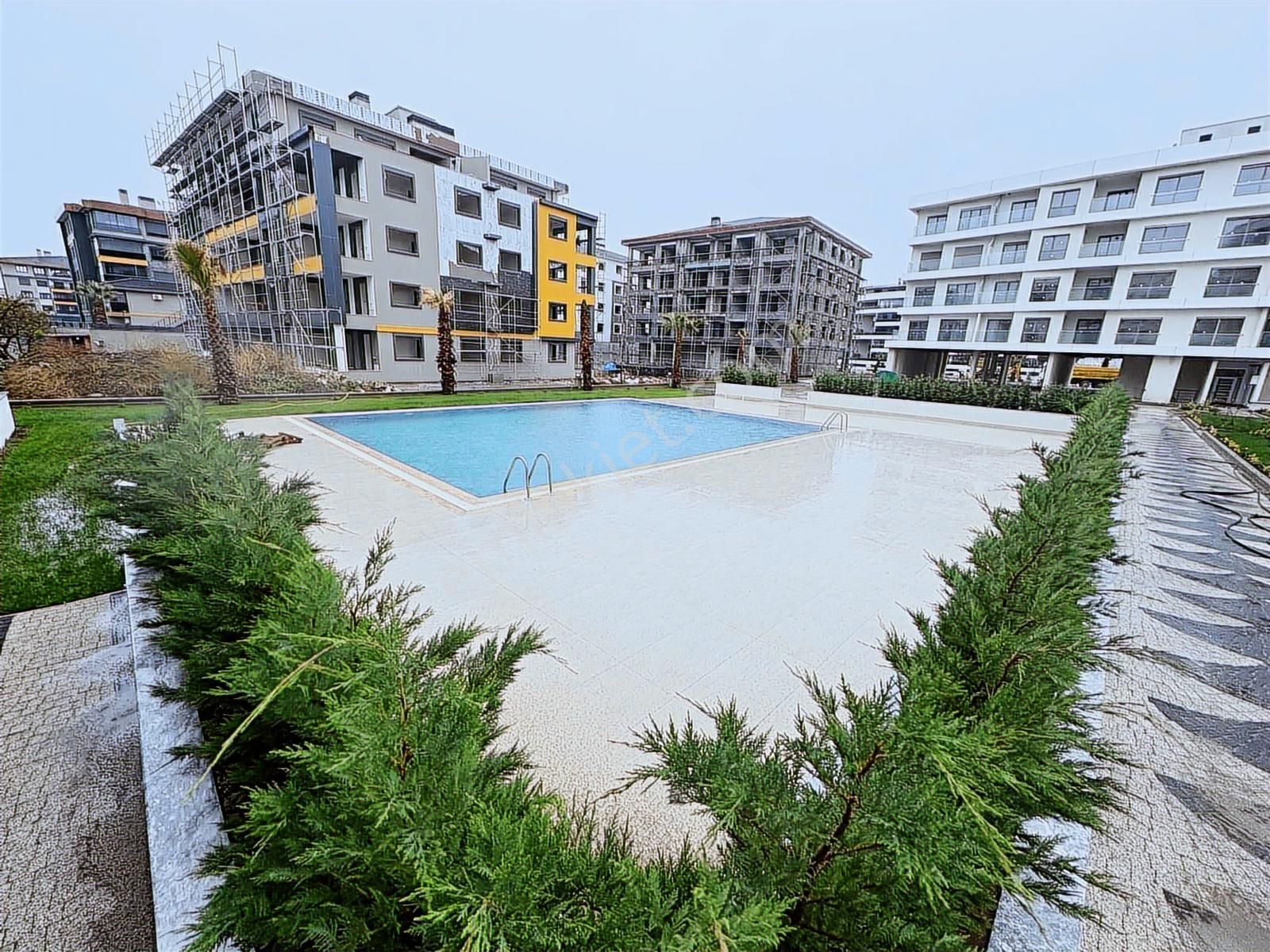 Gürsoy'dan Örende Havuzlu Kapalı Otoparklı Lüks 3+1 Daire