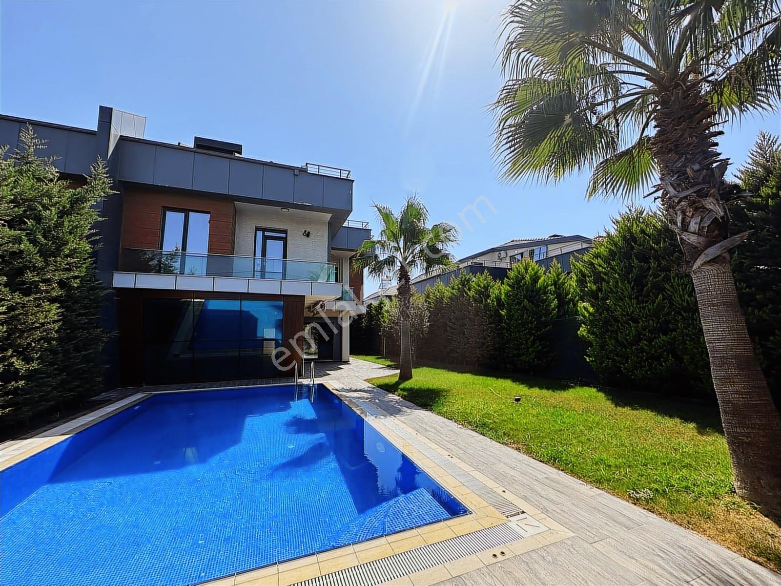 Vatandaşlık İşlemleri İçin Uygun Lüks Villa Havuzlu Deniz Manza - Görsel 8