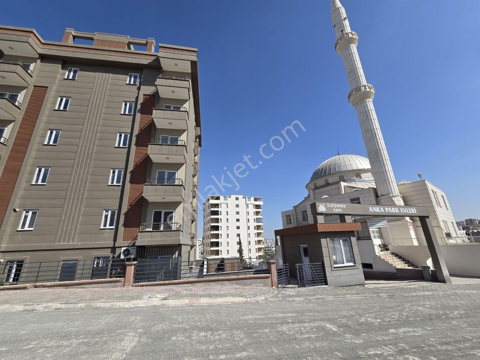 Yasin Batan'dan Fuar Alanı Yanı Mükemmel 1+1'ler!