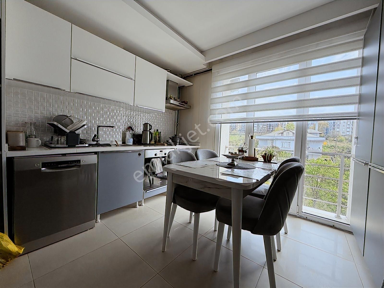 Beykent Merkez 2+1 Büyük M2 Deniz Manzaralı Satılık Daire - Görsel 11