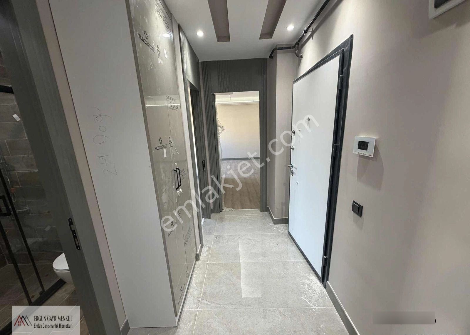 Bahçelievler'de Oturuma Hazır Satılık 2+1 Sıfır Bina! - Görsel 6