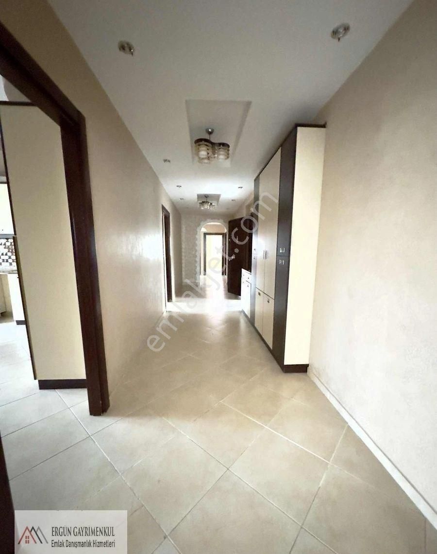 Menderes Mezitlide 330 M² 4 Cephe 3 Balkon Geniş Oturum - Görsel 6