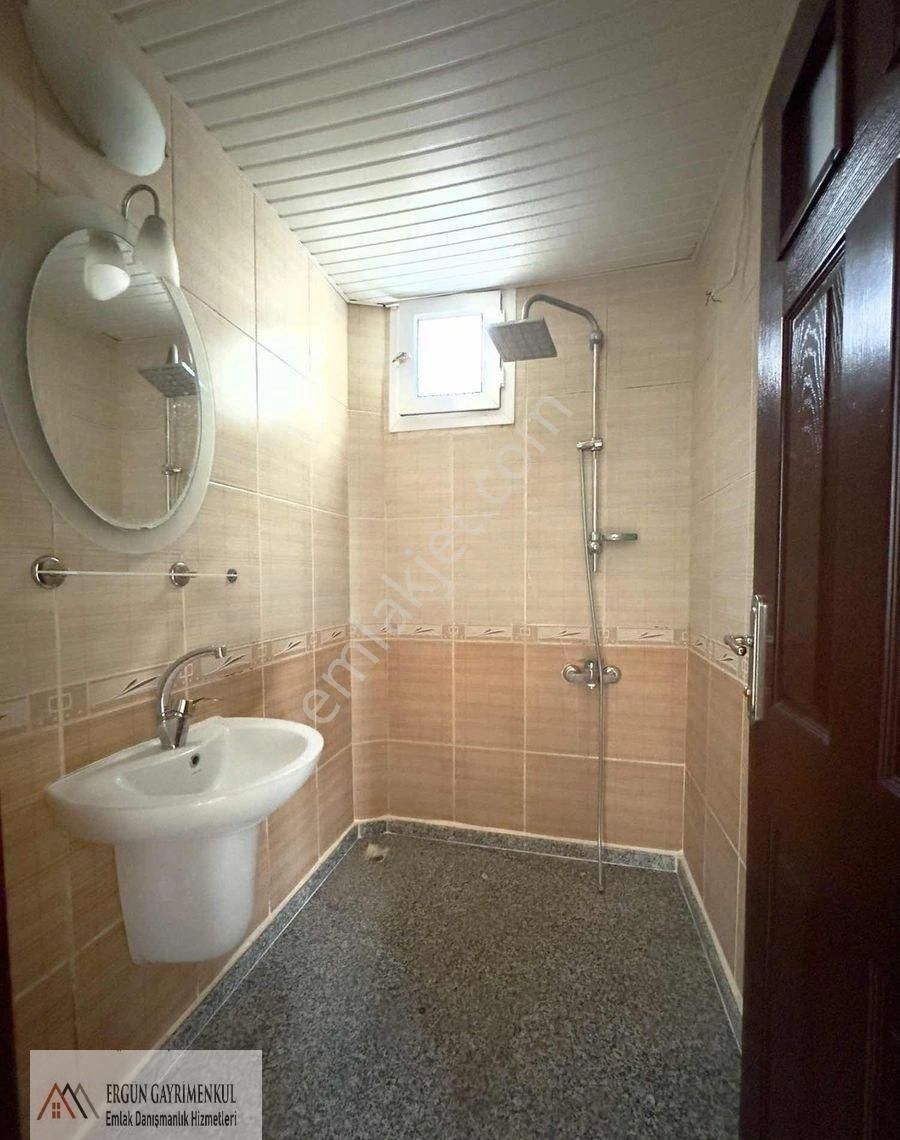 Menderes Mezitlide 330 M² 4 Cephe 3 Balkon Geniş Oturum - Görsel 23