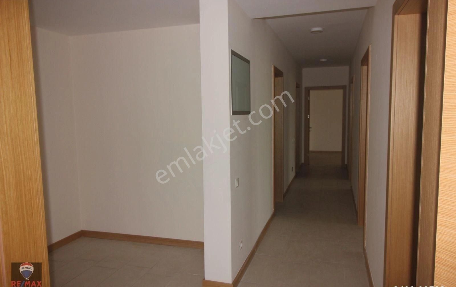 Oyak Buca 1.etap Kiralık 3+1 Daire Remax Model Küçükerol - Görsel 31
