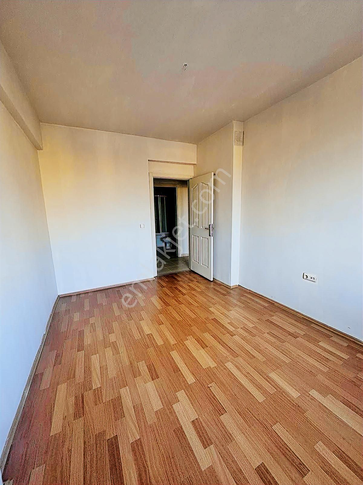 Barış Caddesi Üzeri Satılık Net 190 M2 4+1 Süper Konum - Görsel 9