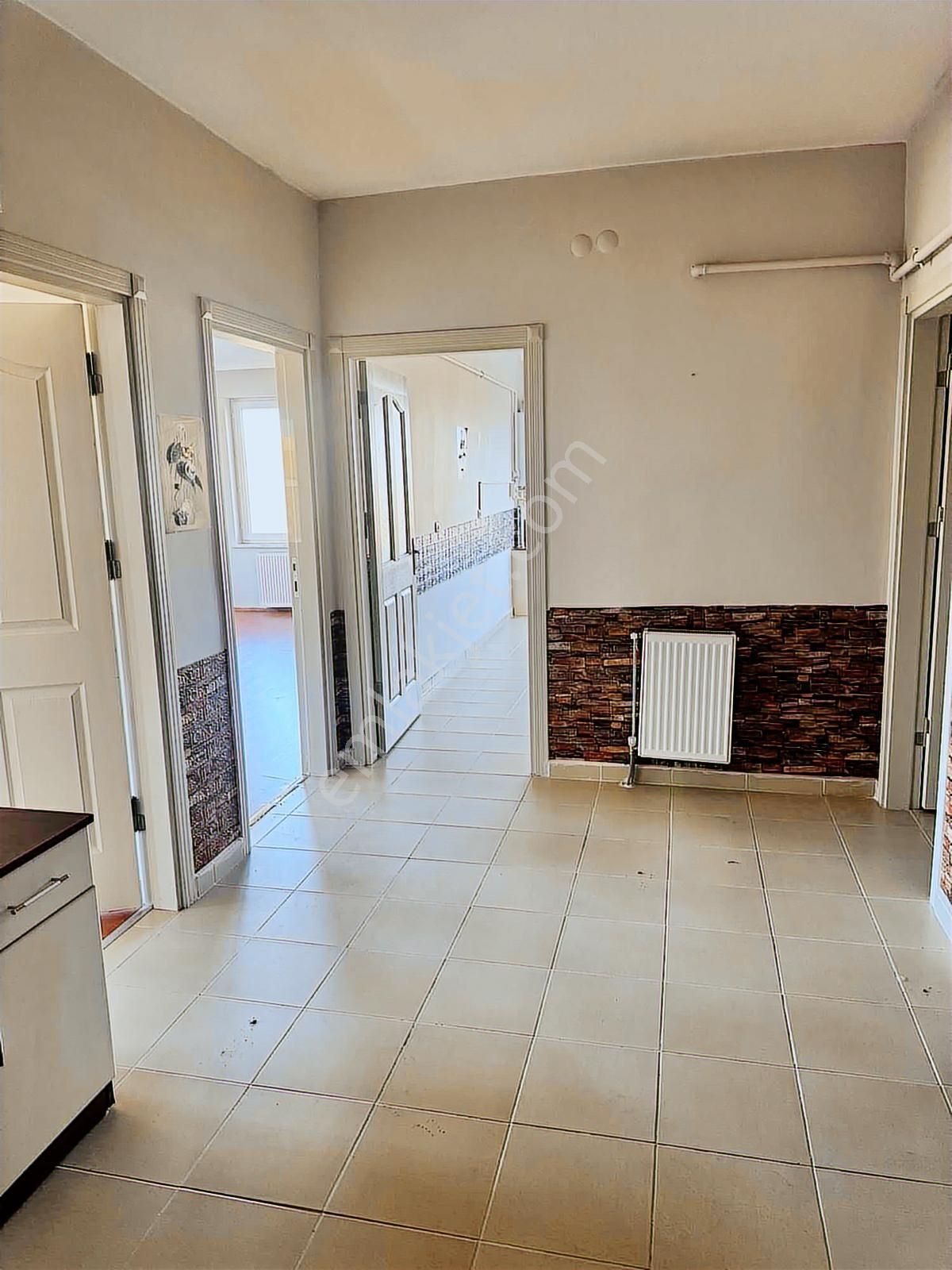 Barış Caddesi Üzeri Satılık Net 190 M2 4+1 Süper Konum - Görsel 3