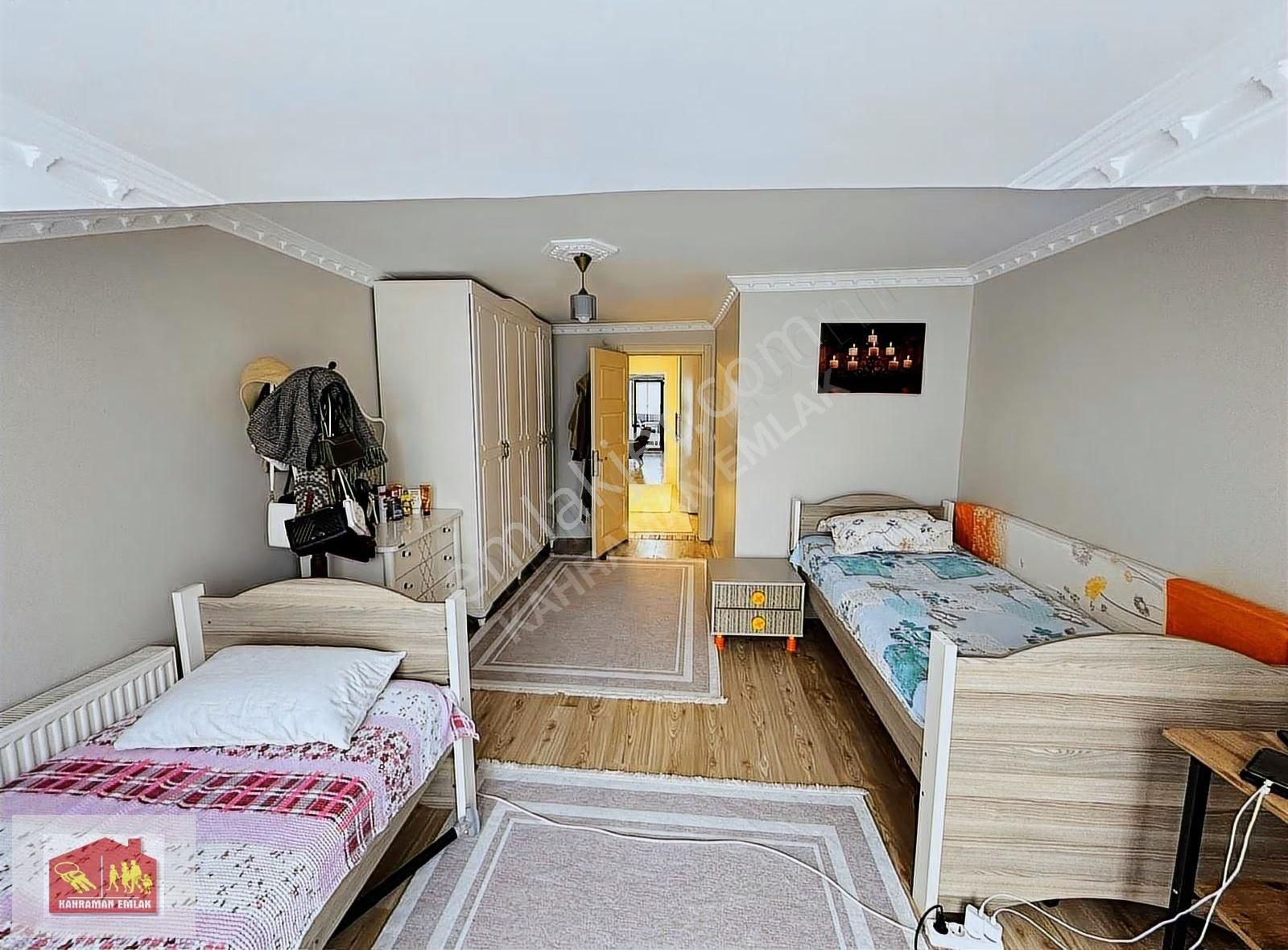 Kaynarca'da Çarşı İçinde Çift Girişli 5+2 Dubleks Daire - Görsel 9