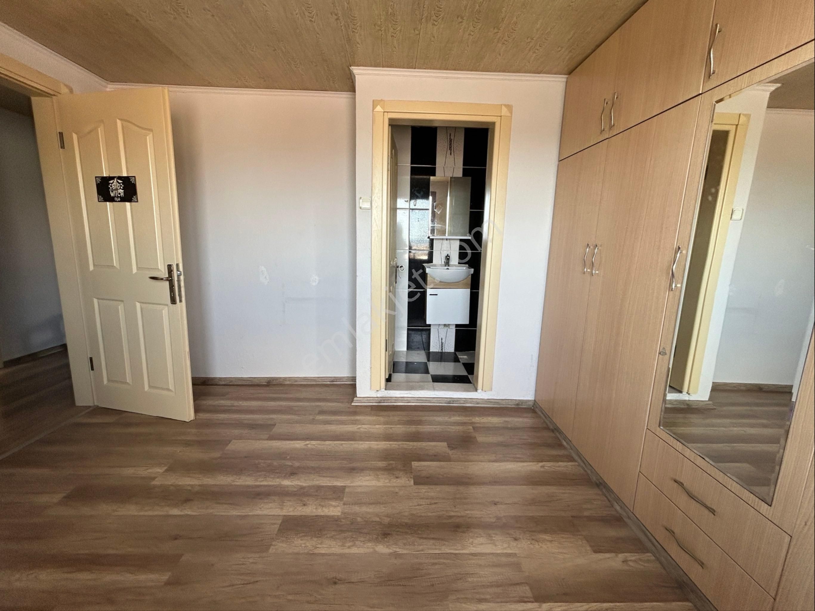 Bozyaka Hastane Civarında 2+1 Doğalgazlı Ebeveyn Banyolu Kiralık Daire - Görsel 17