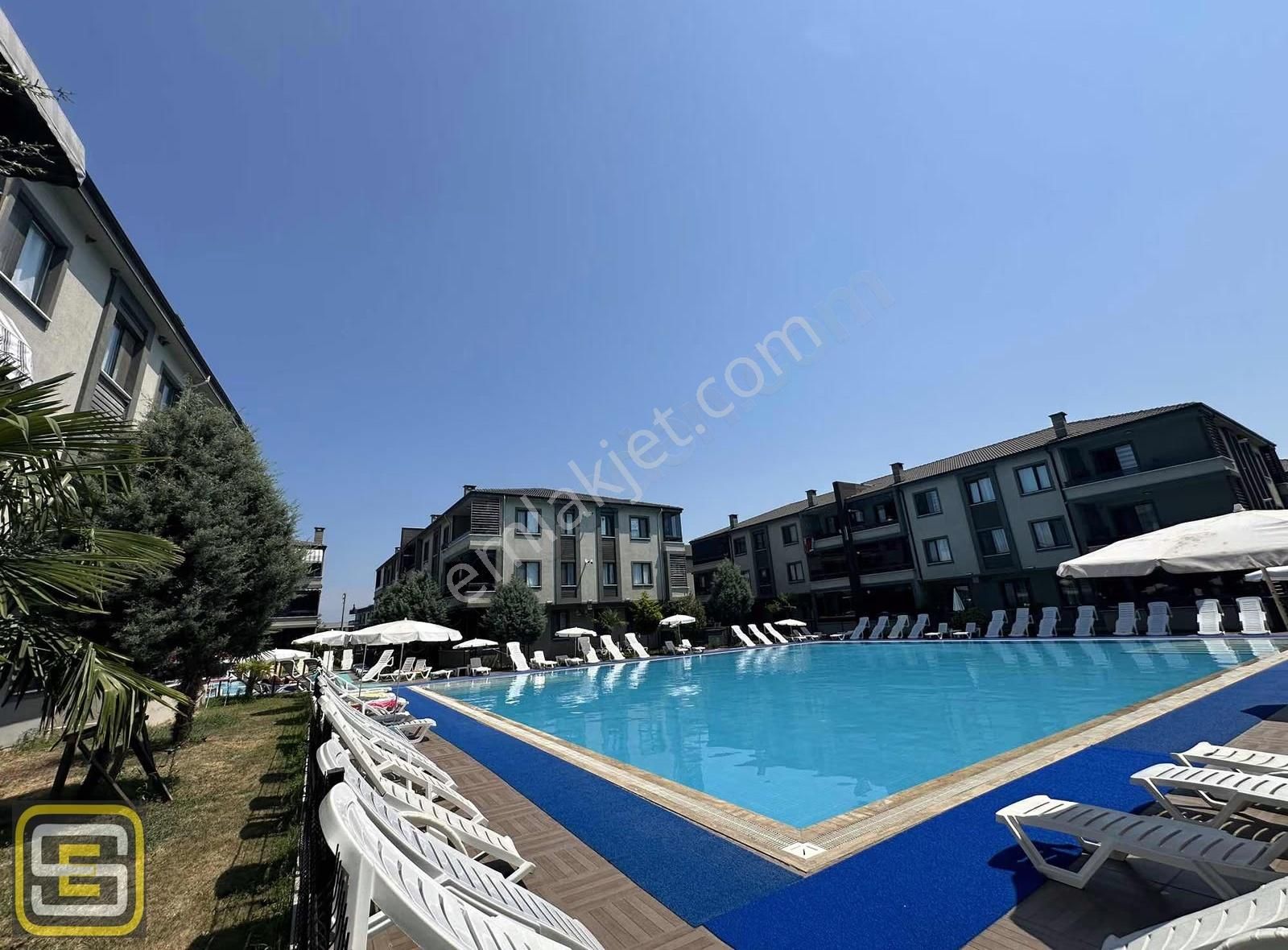 İki Havuzlu Lüks Sitede Ara Kat Mutfak Tamamen Ayrı 2+1 95 M2 - Görsel 9