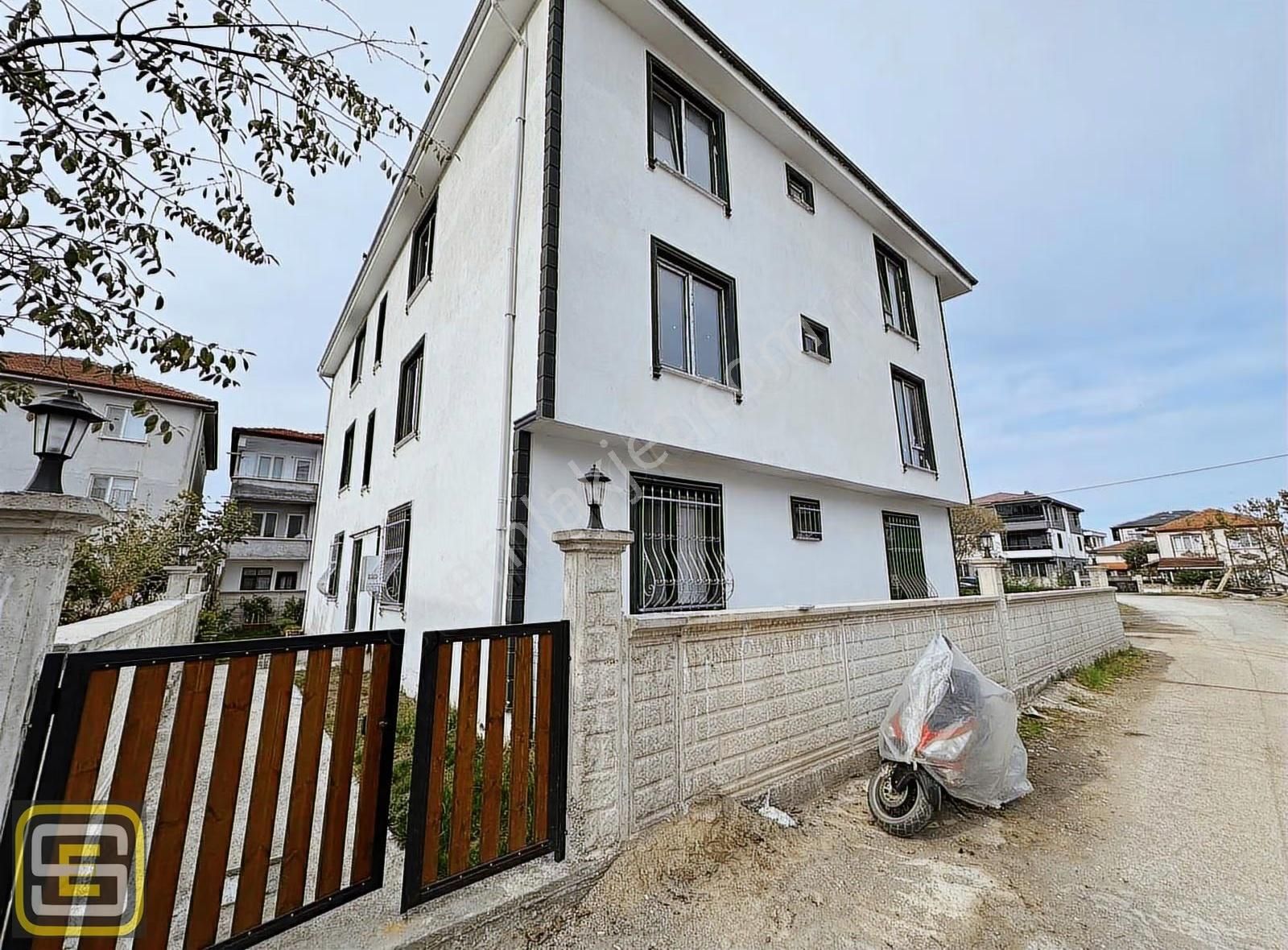 Heryere Yakın Merkezde Ara Kat Sıfır Yapıda 2+1 95 M2 Daire - Görsel 4