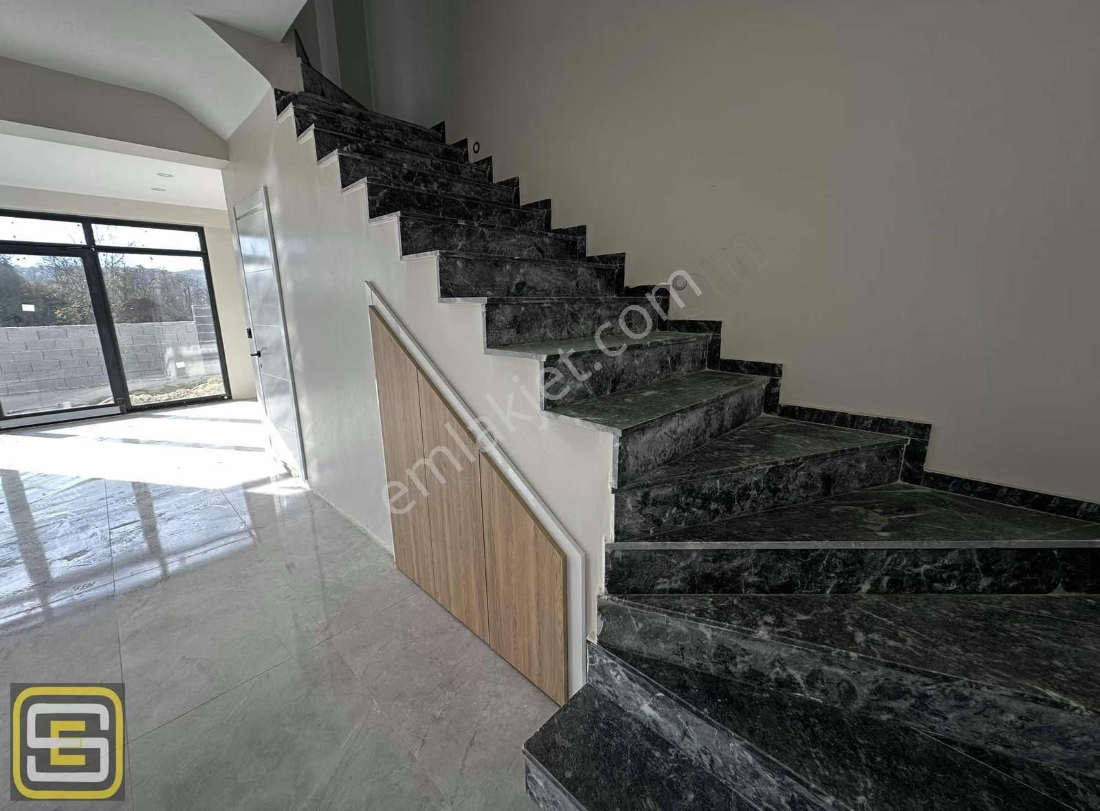 Müstakil Bahçeli Lüks Yaşam Daire Fiyatına 2+1 135 M2 Villa - Görsel 22